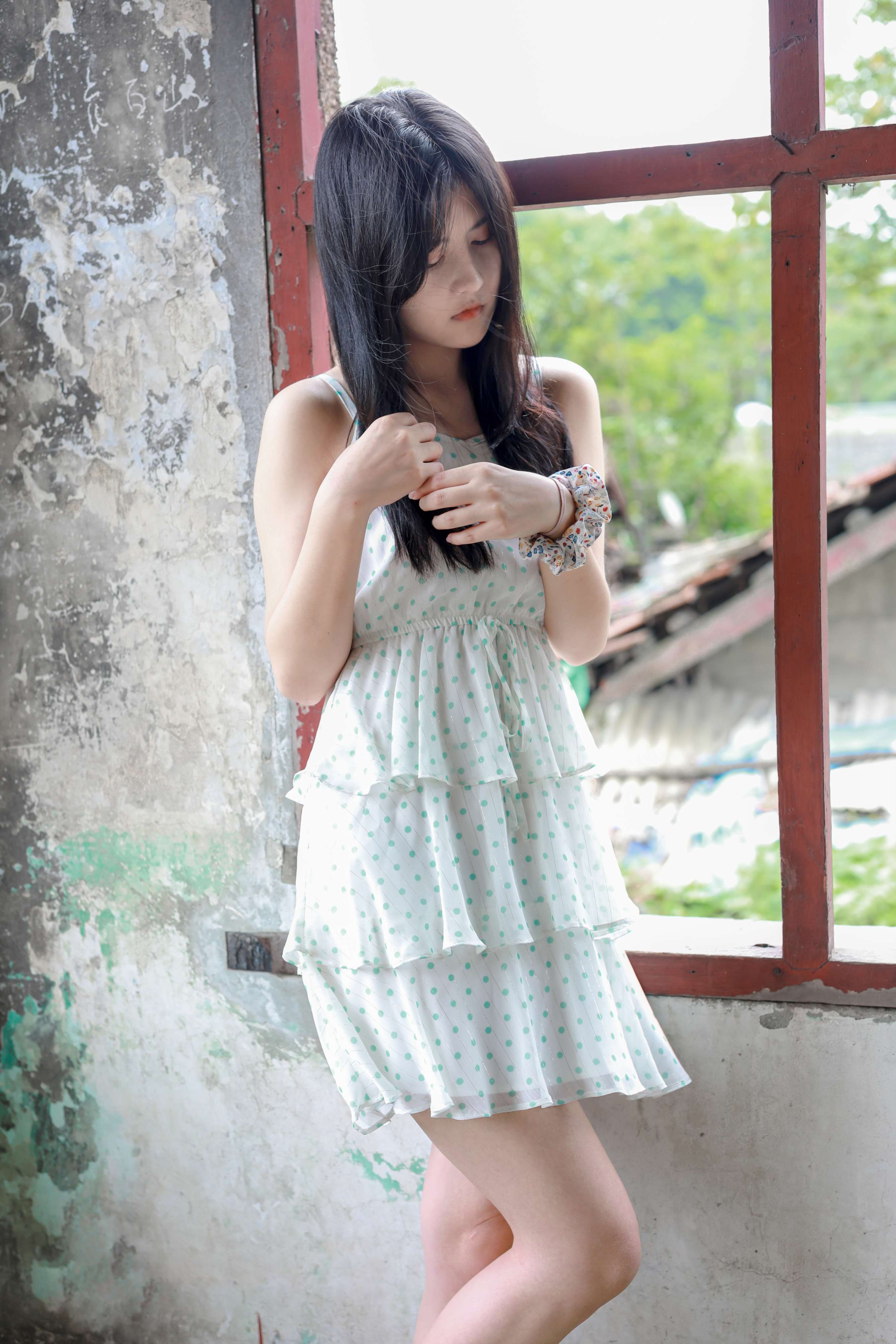 《美琳废旧候车室展棉袜》作品图