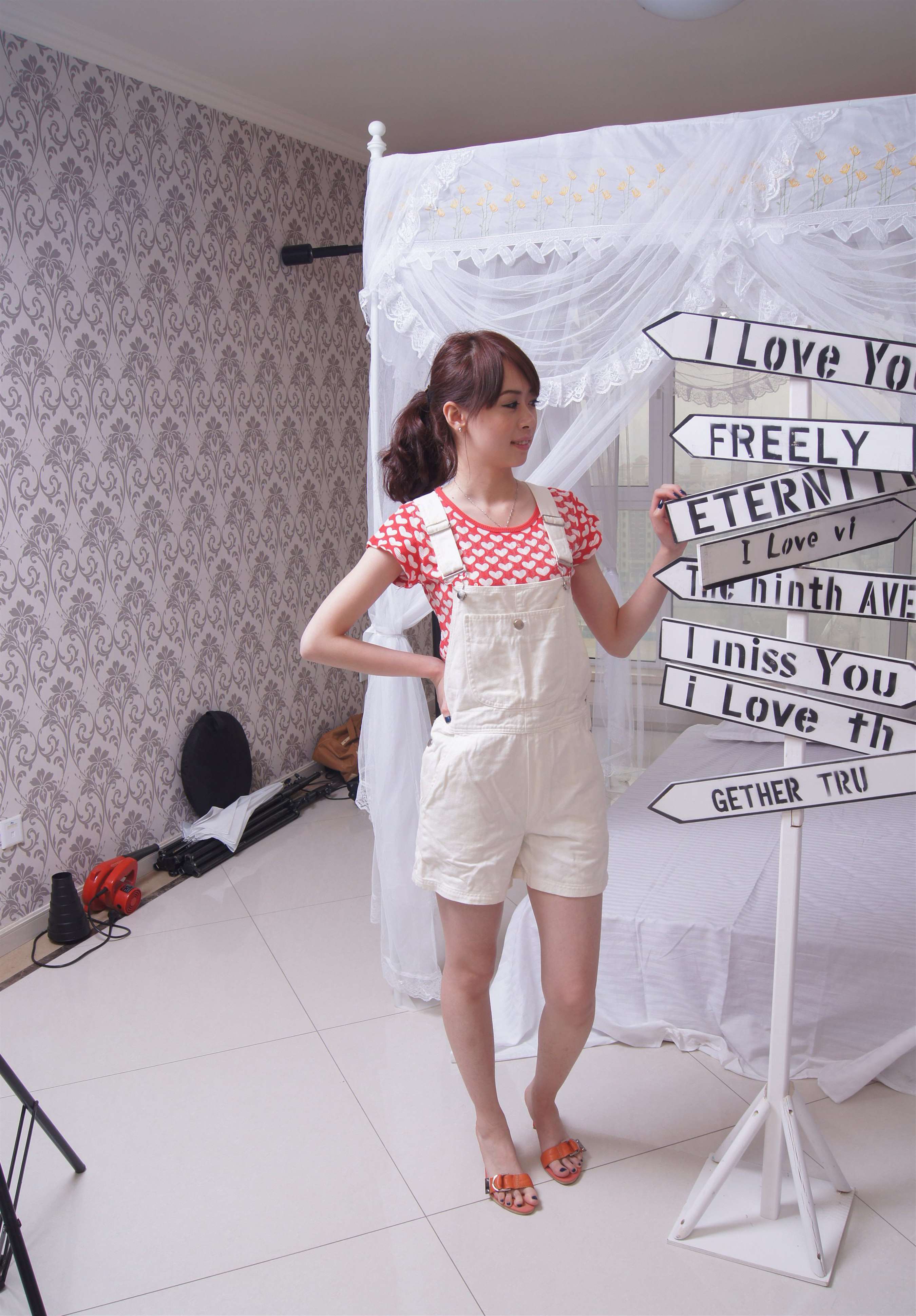 《小姐姐凉高跟の嫩足》作品图