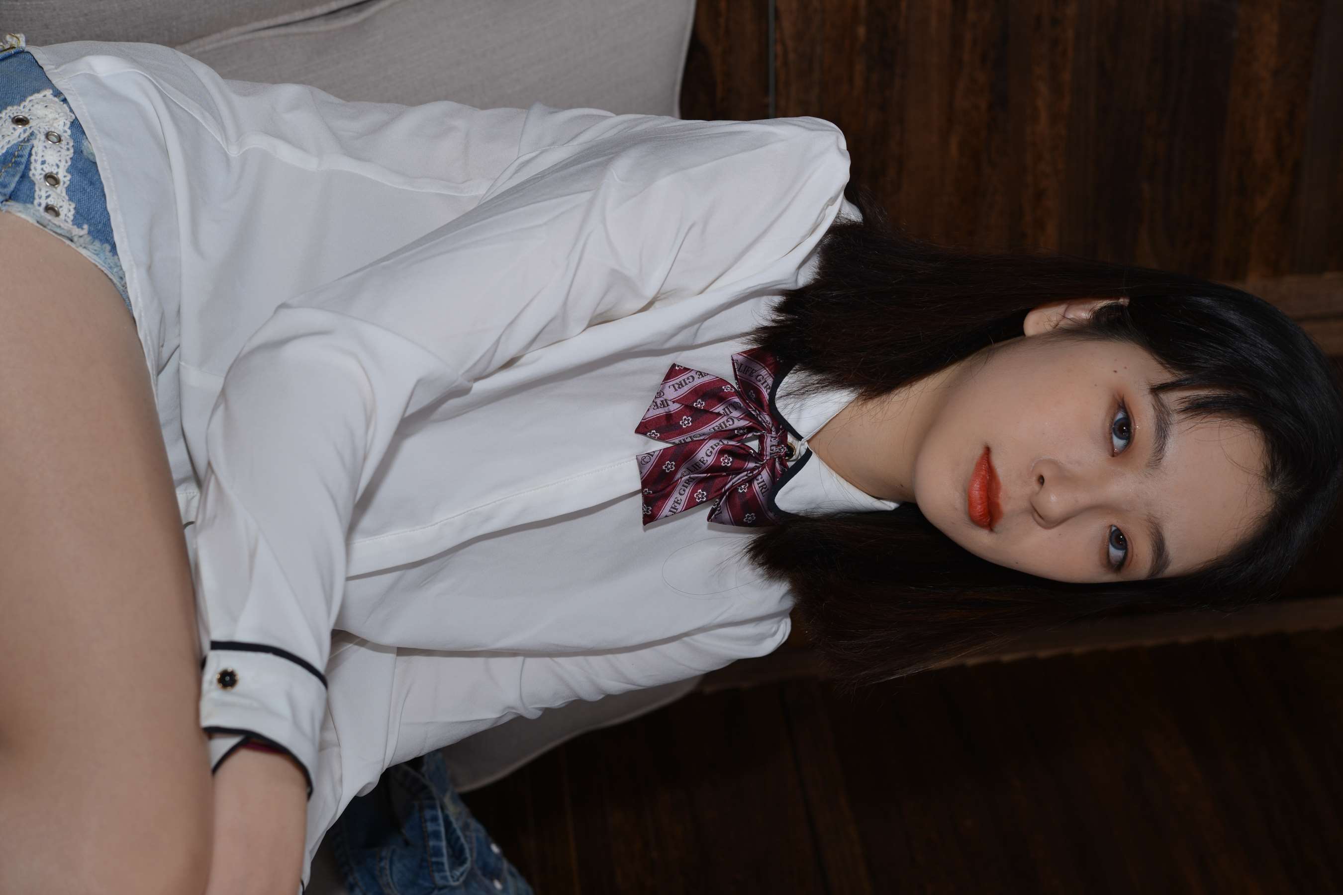 《小姐姐YIYI性感的40码大脚丫》作品图