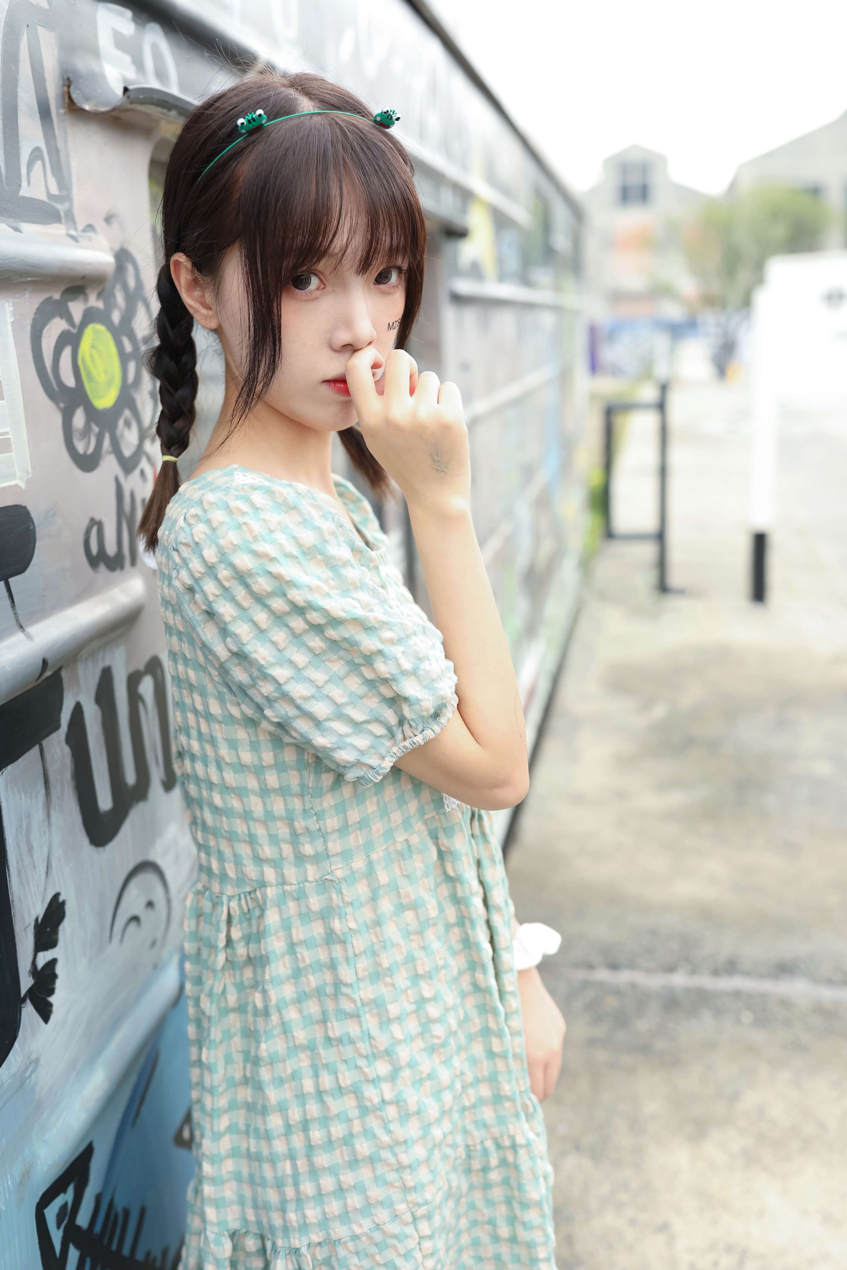 《樱子格子群の棉袜嫩足》作品图