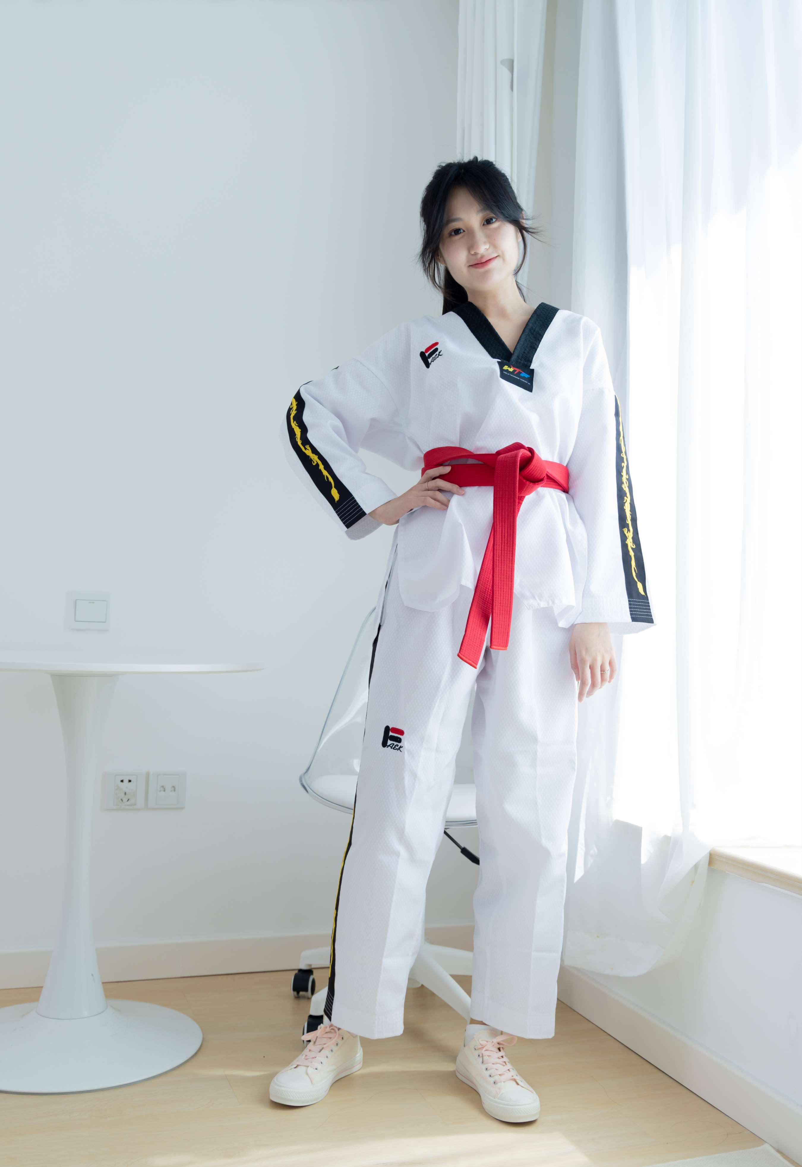 《小敏-爱的抛物线》作品图