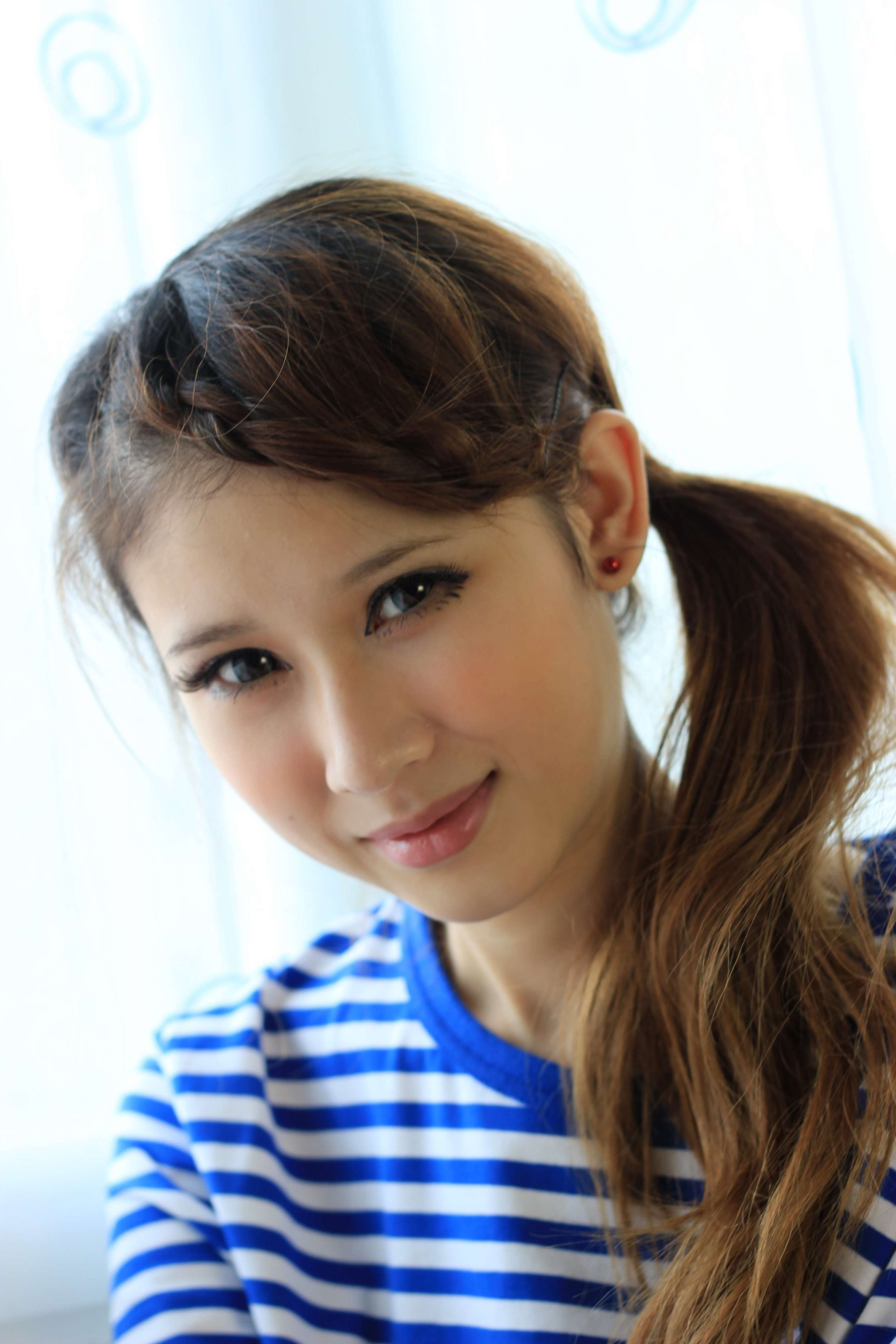 《据说她有14%的意大利血统哦》作品图