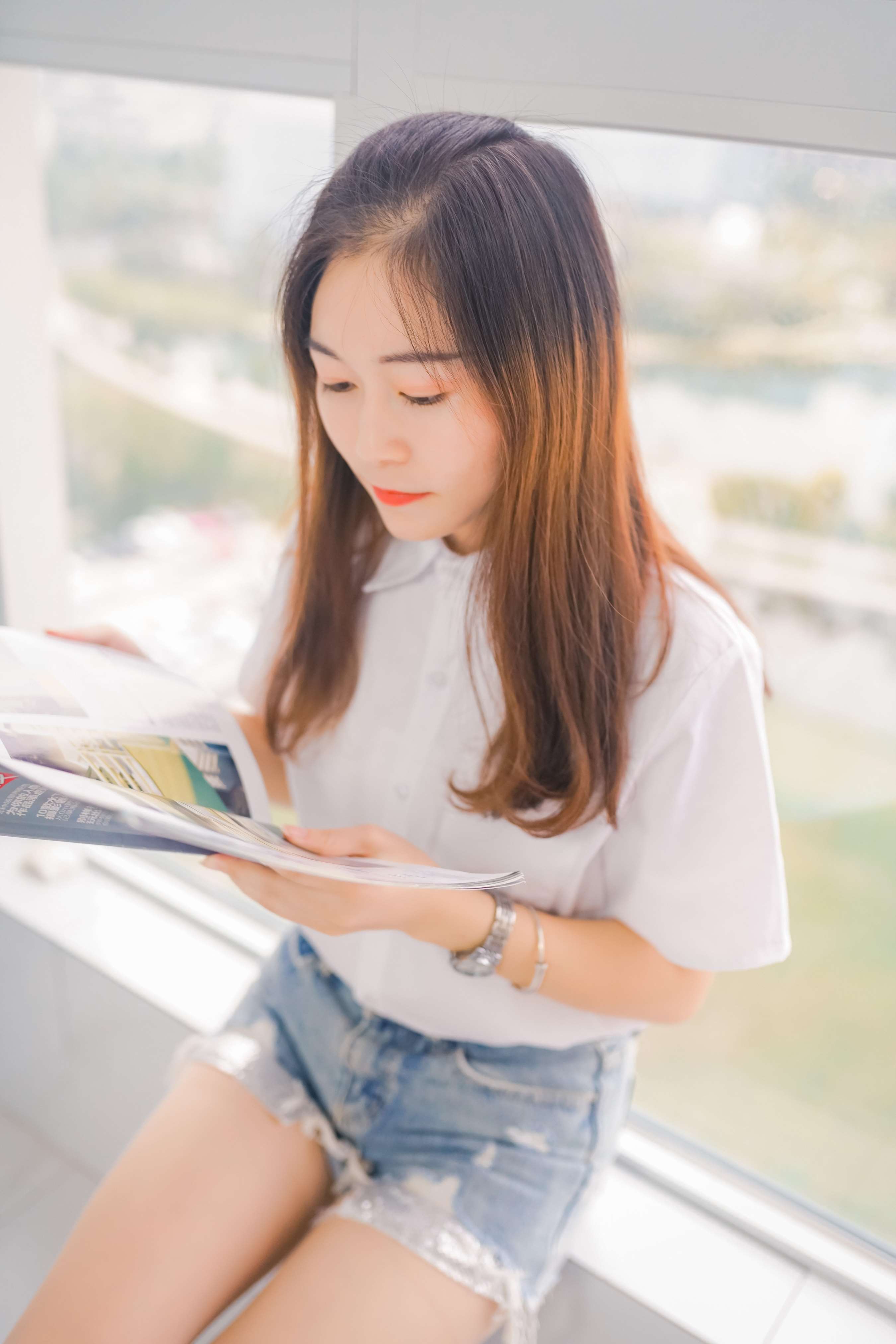 《瑶瑶少女 草木炎凉，岁月柔长》作品图