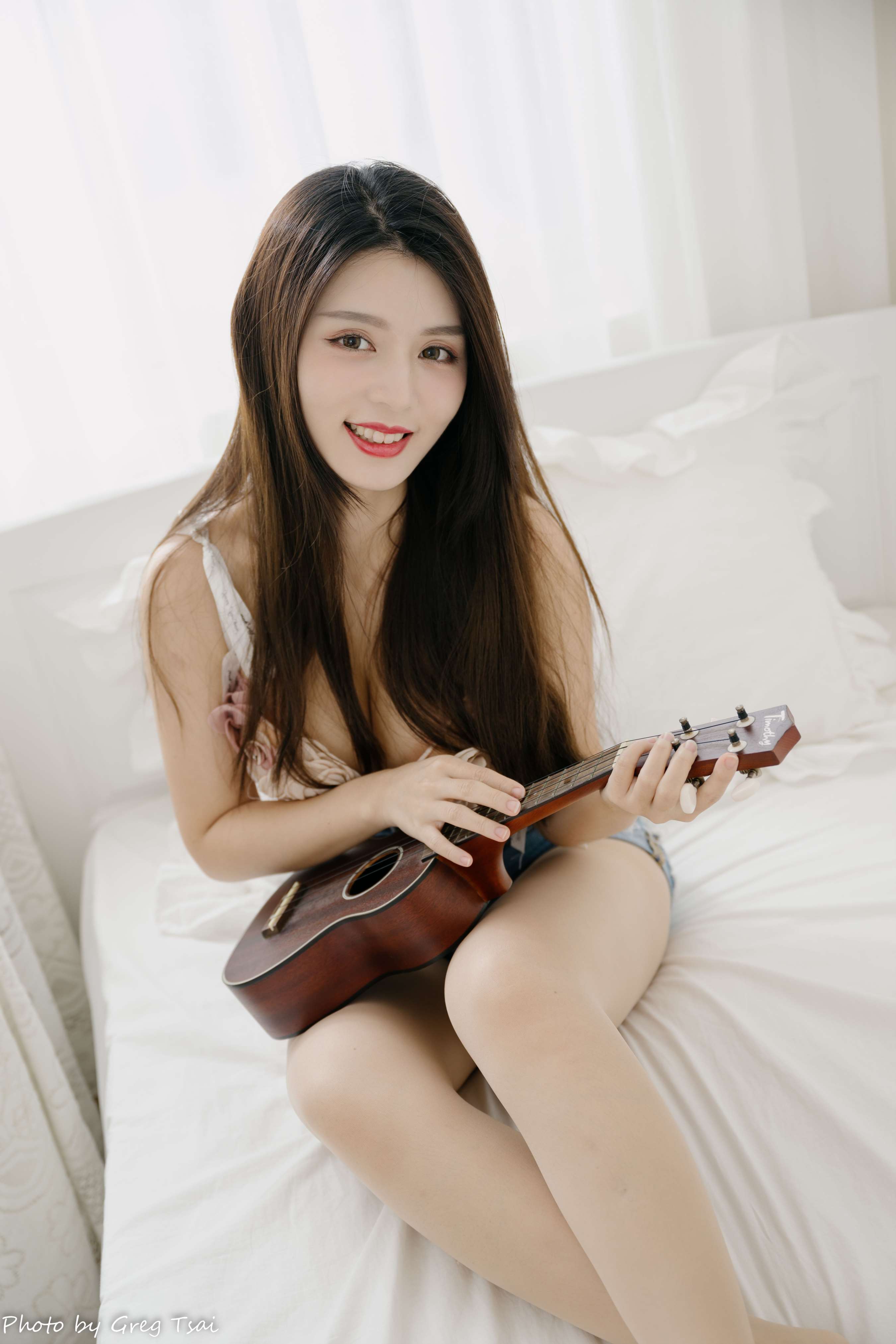 《筱筱 - 热裤肉丝脚丫》作品图