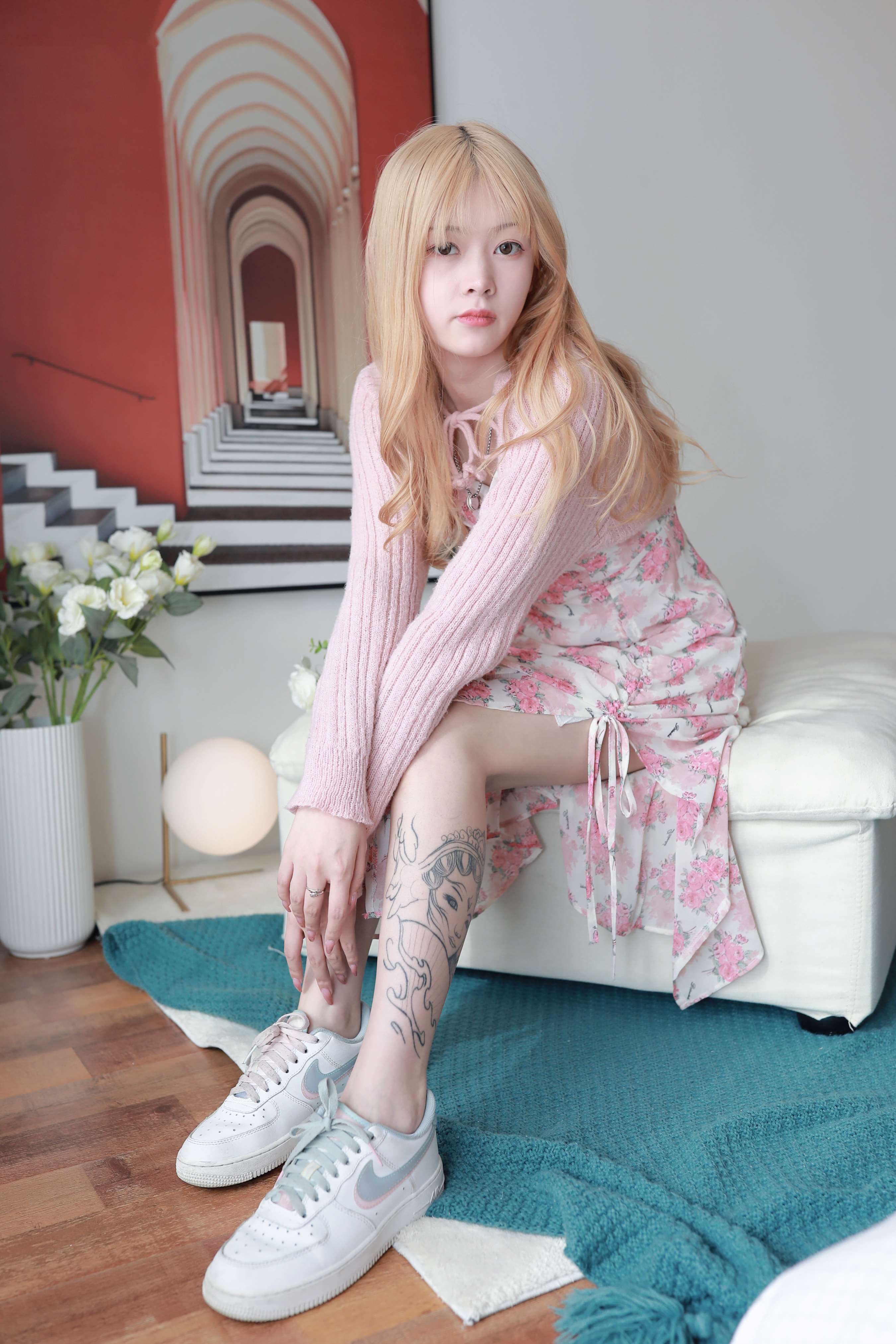 《气质美女小雅冰丝船袜脚丫》作品图