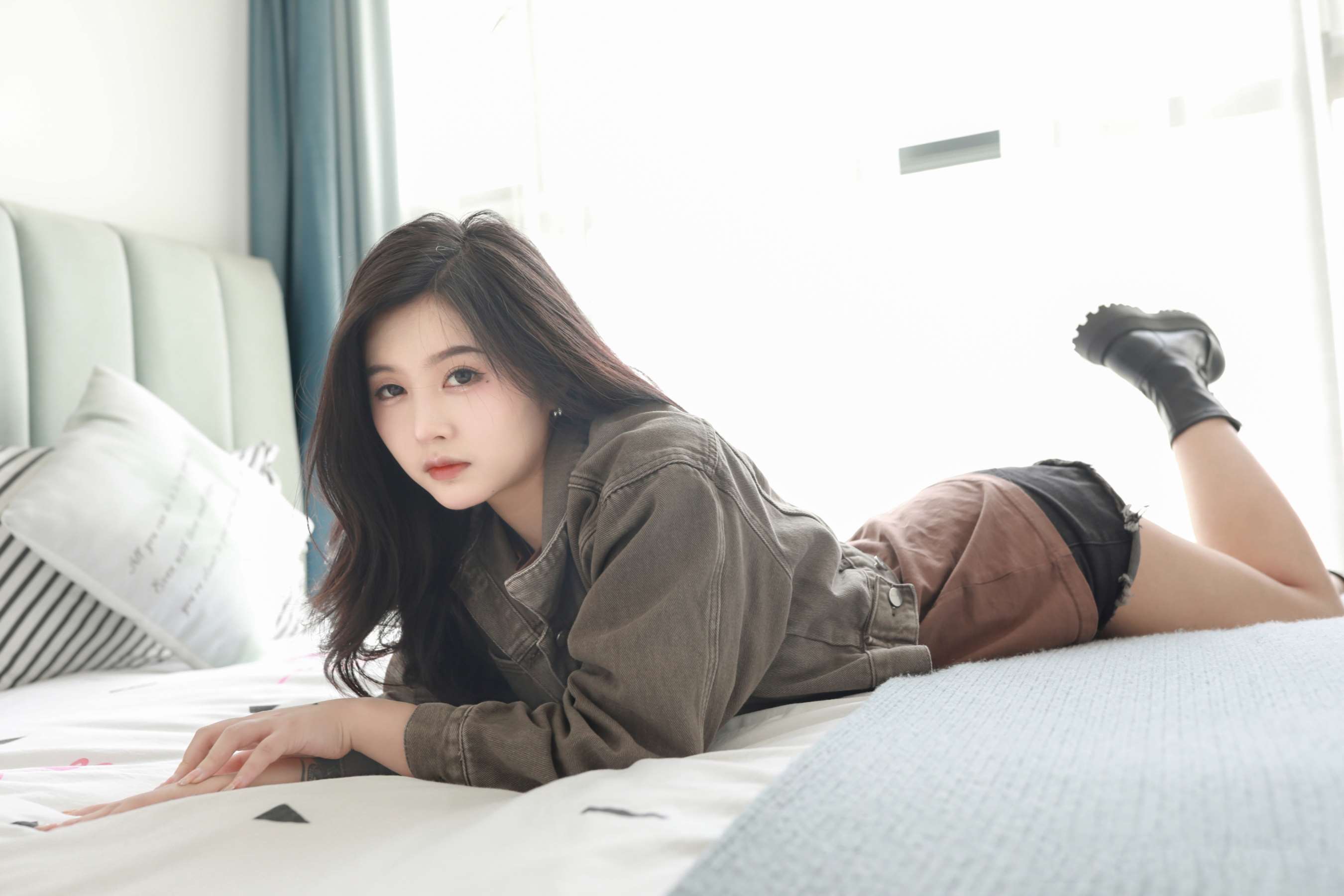 《安琪短靴の棉袜脚》作品图