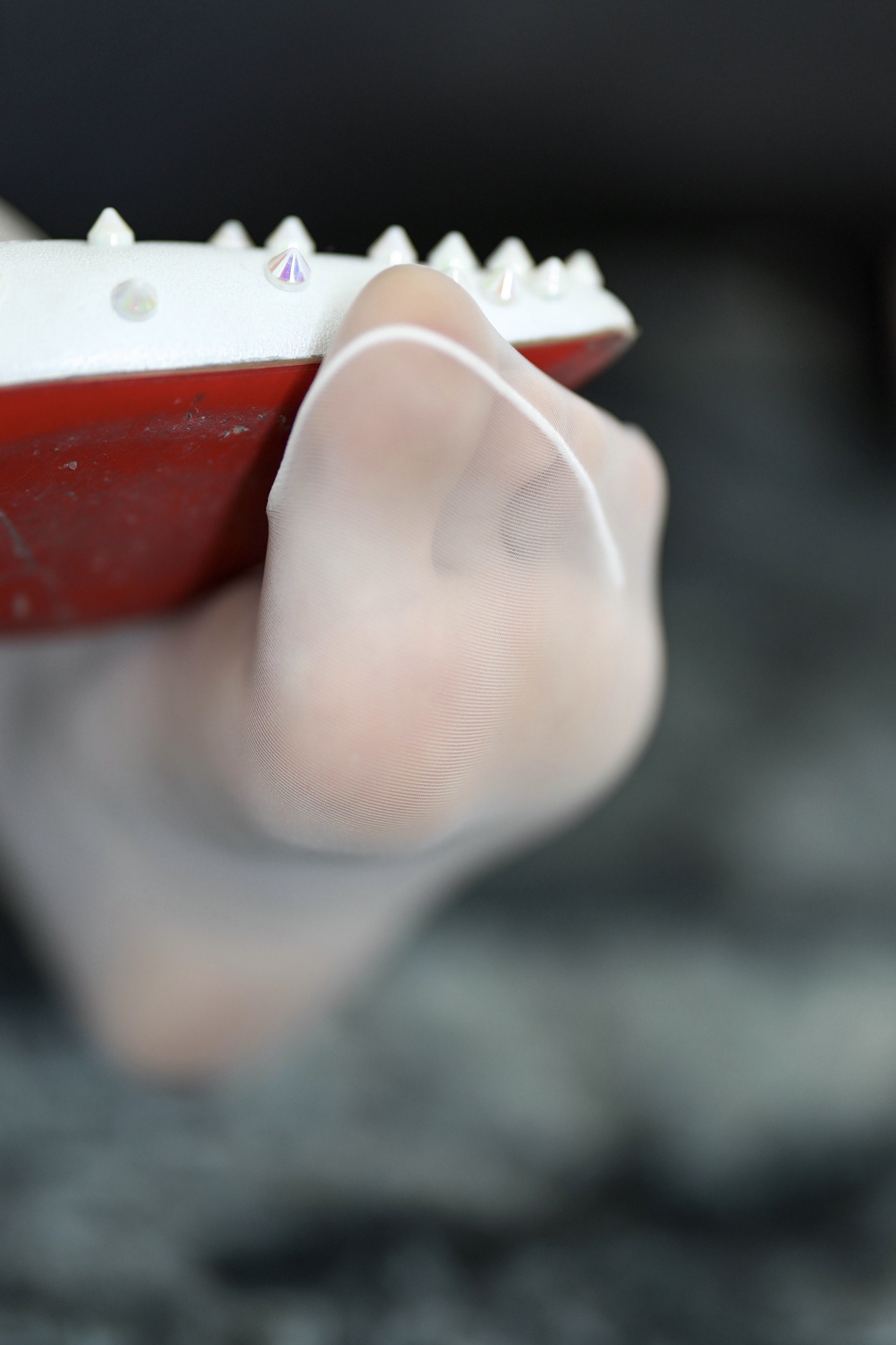 《连衣裙の肉丝脚丫》作品图