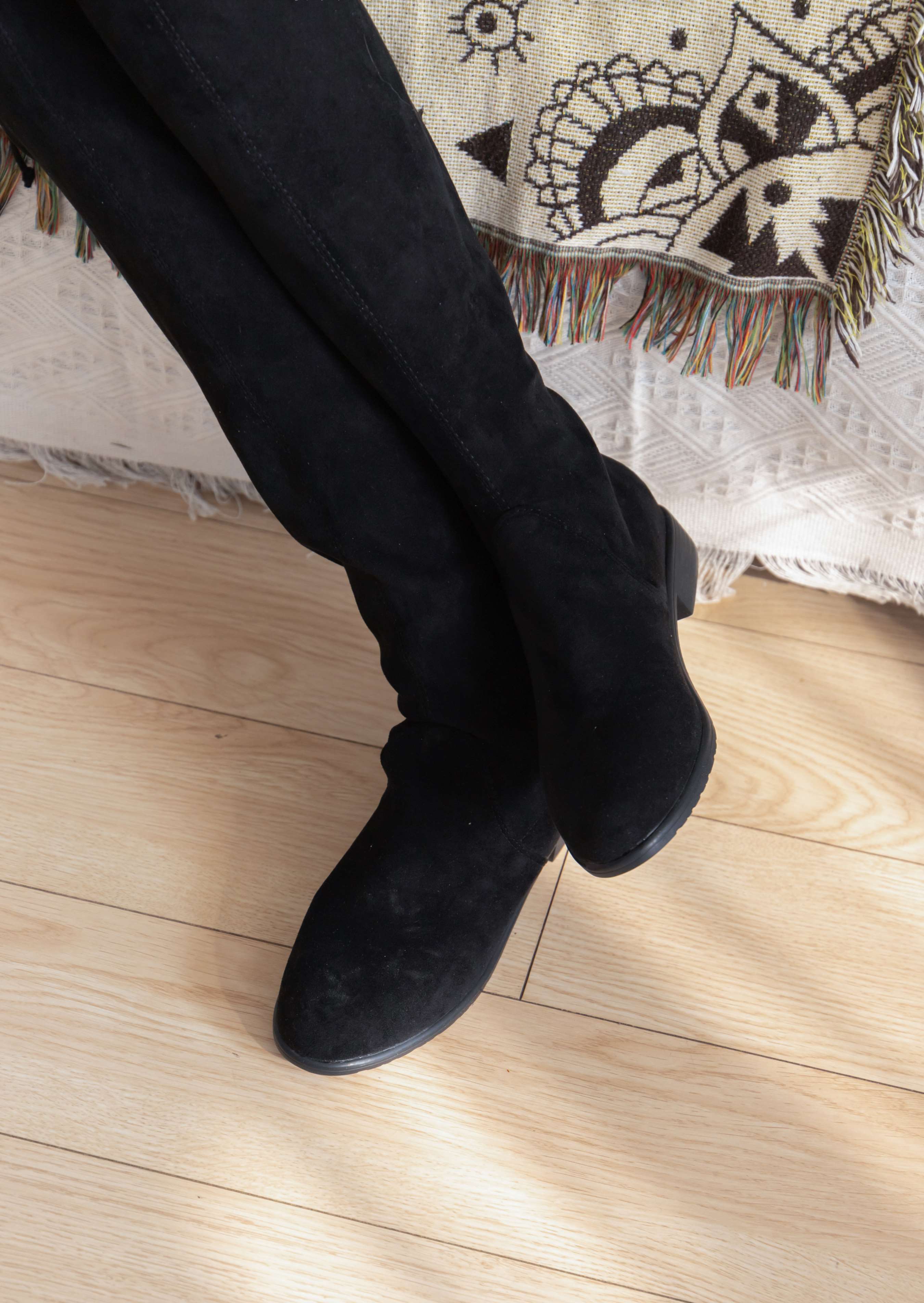 《小甜豆-长靴、厚肉丝》作品图