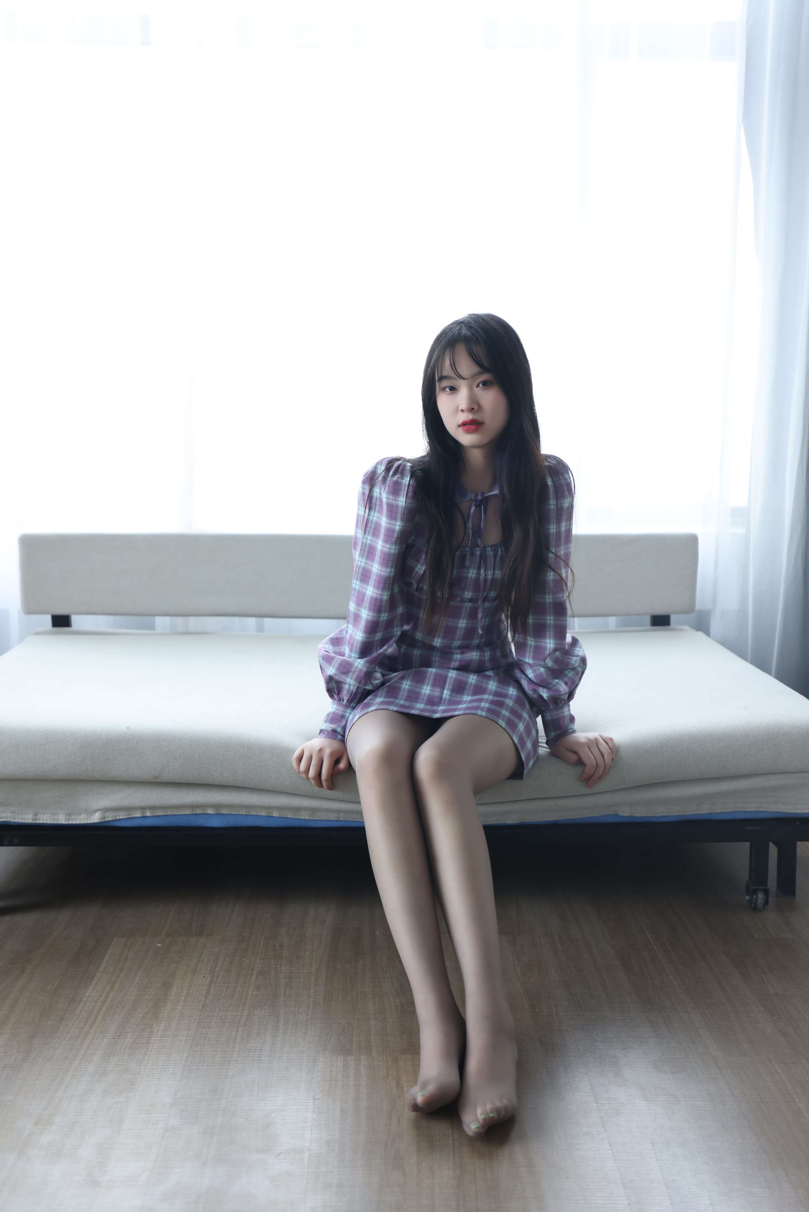 《蓉蓉灰丝脚》作品图