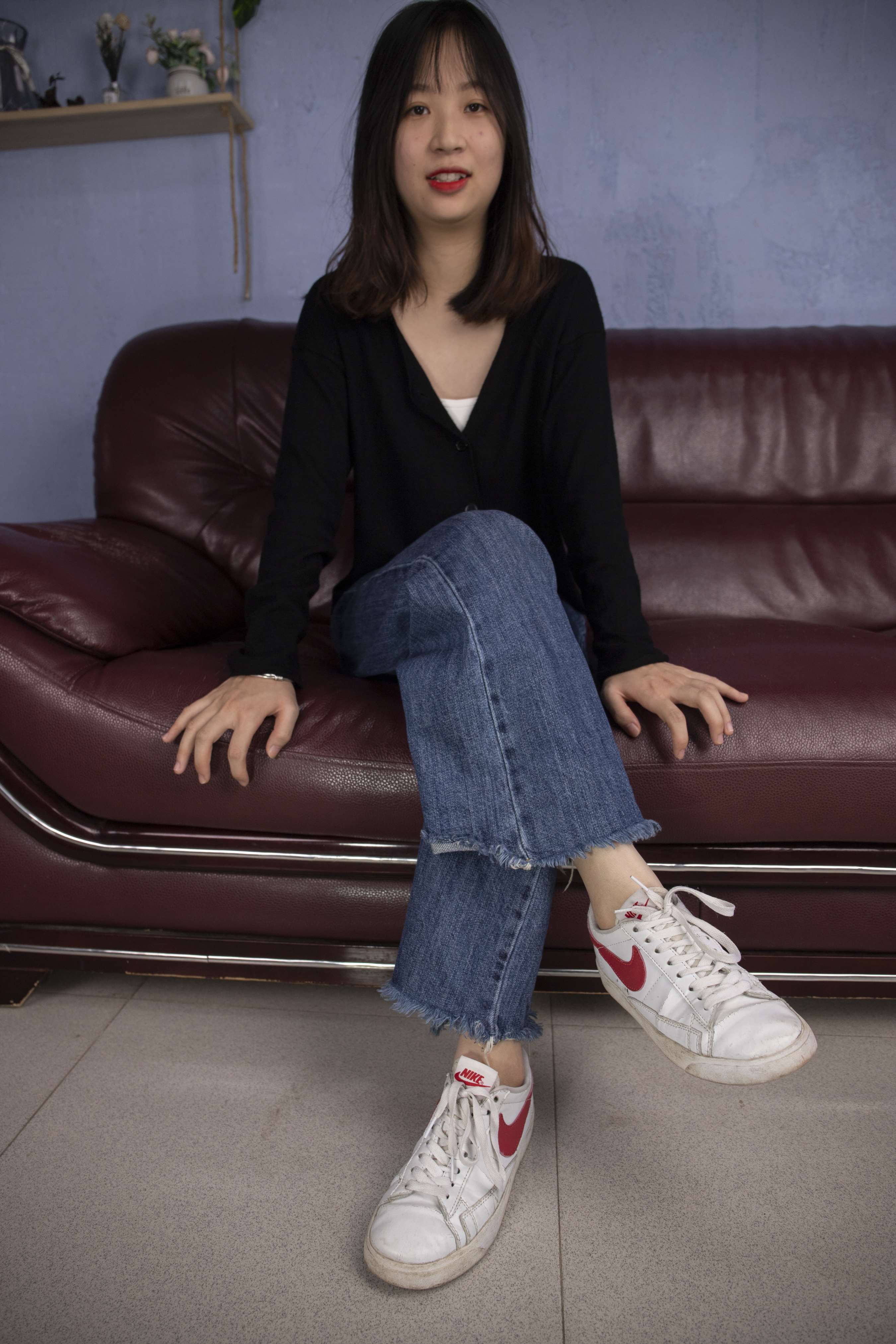 《小娴两天的原味棉袜，性感的脚丫诱惑》作品图