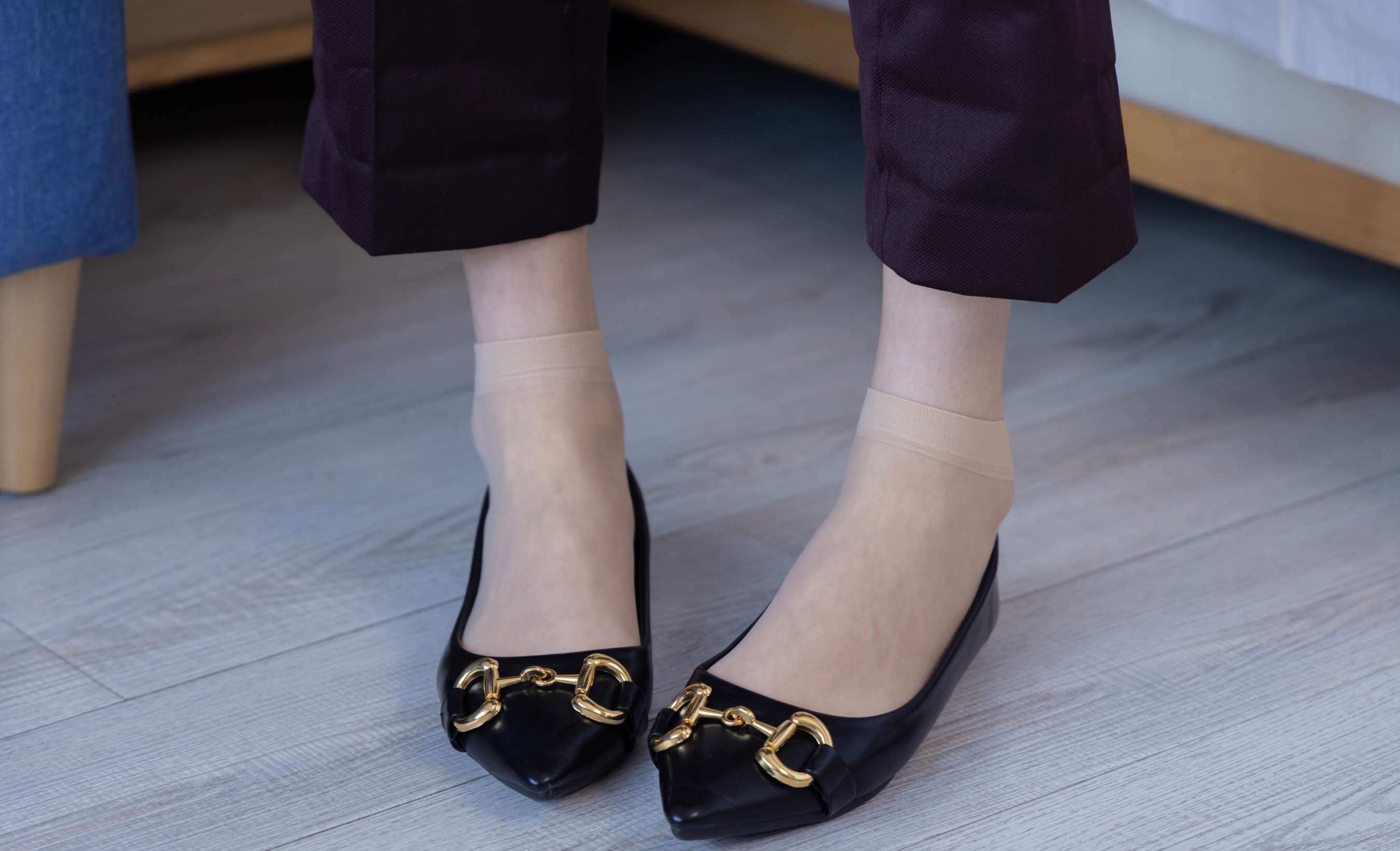 《芝士-银行制服平底鞋の短肉丝》作品图