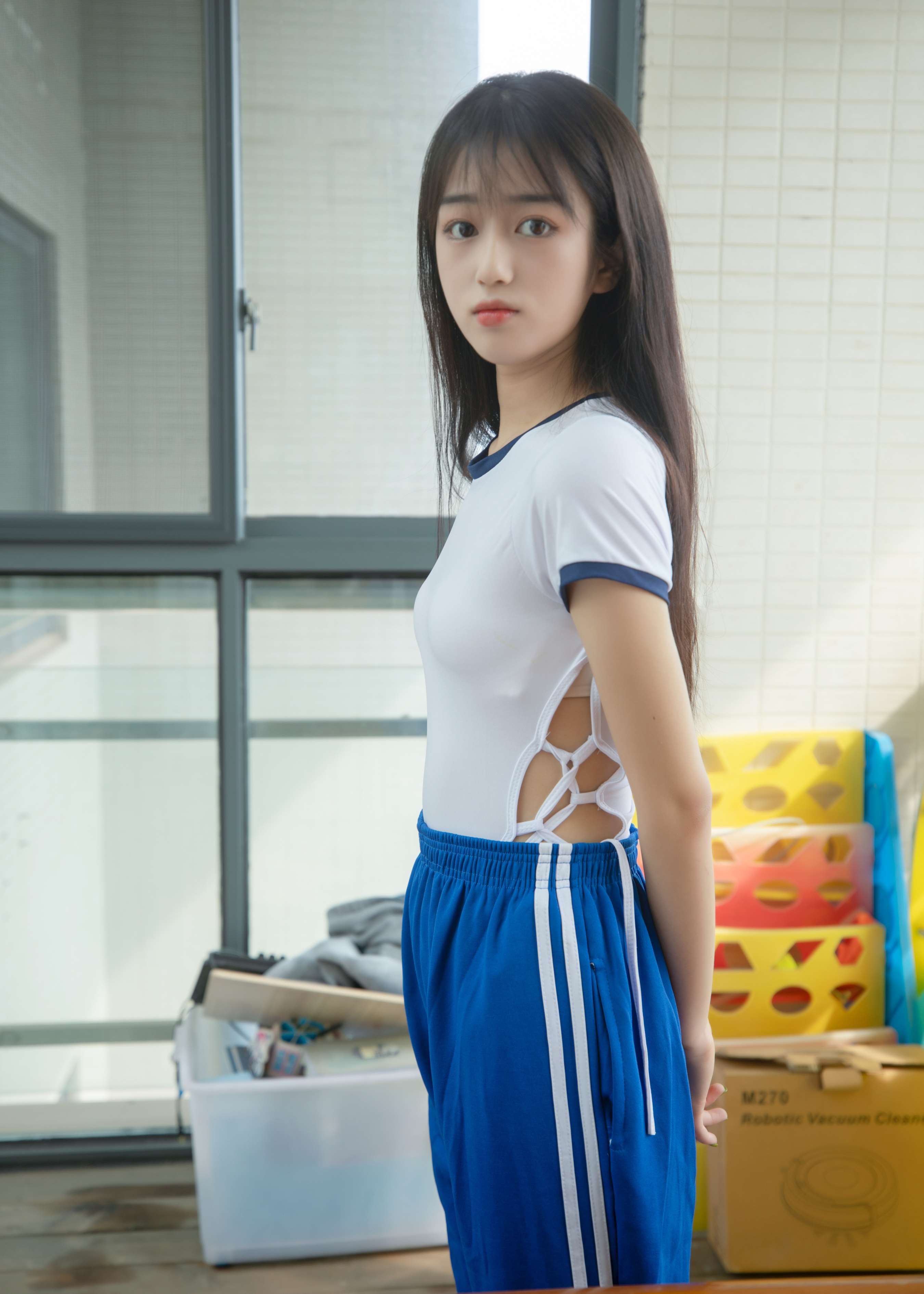 《娇娇学妹校服丝足》作品图