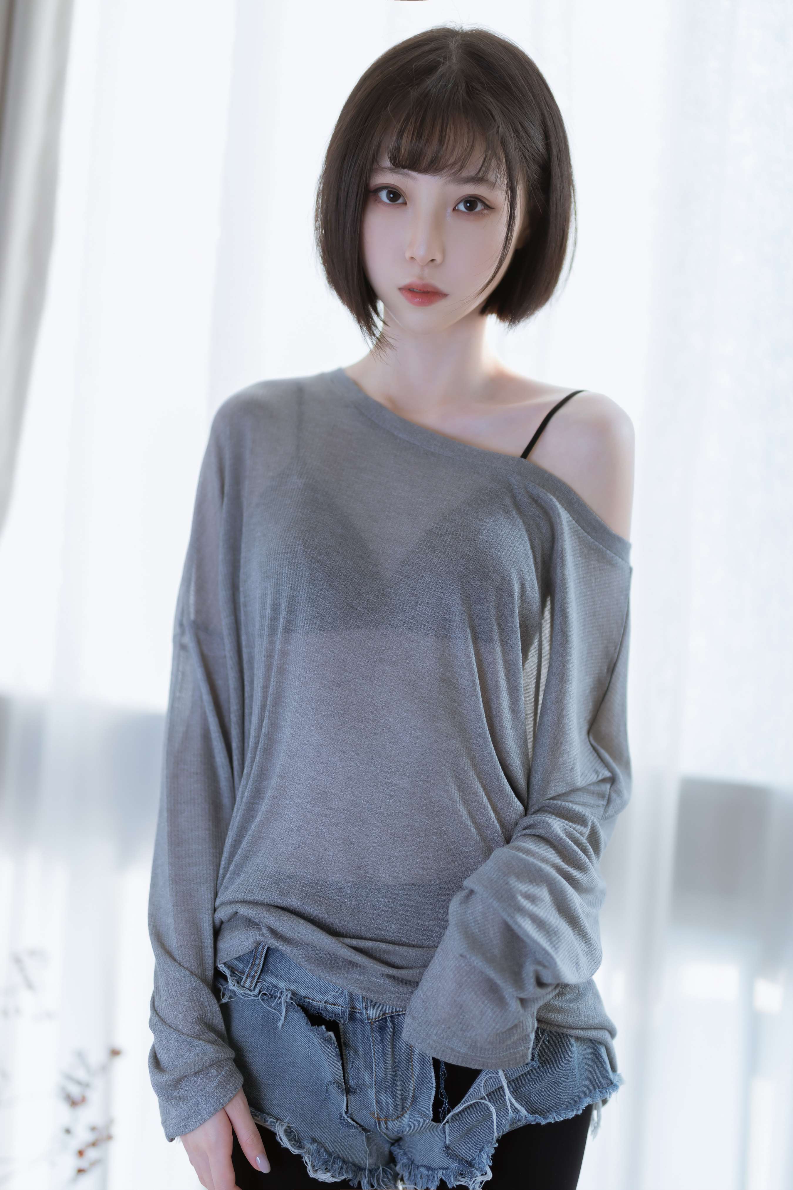 《许岚-半透毛衣》作品图