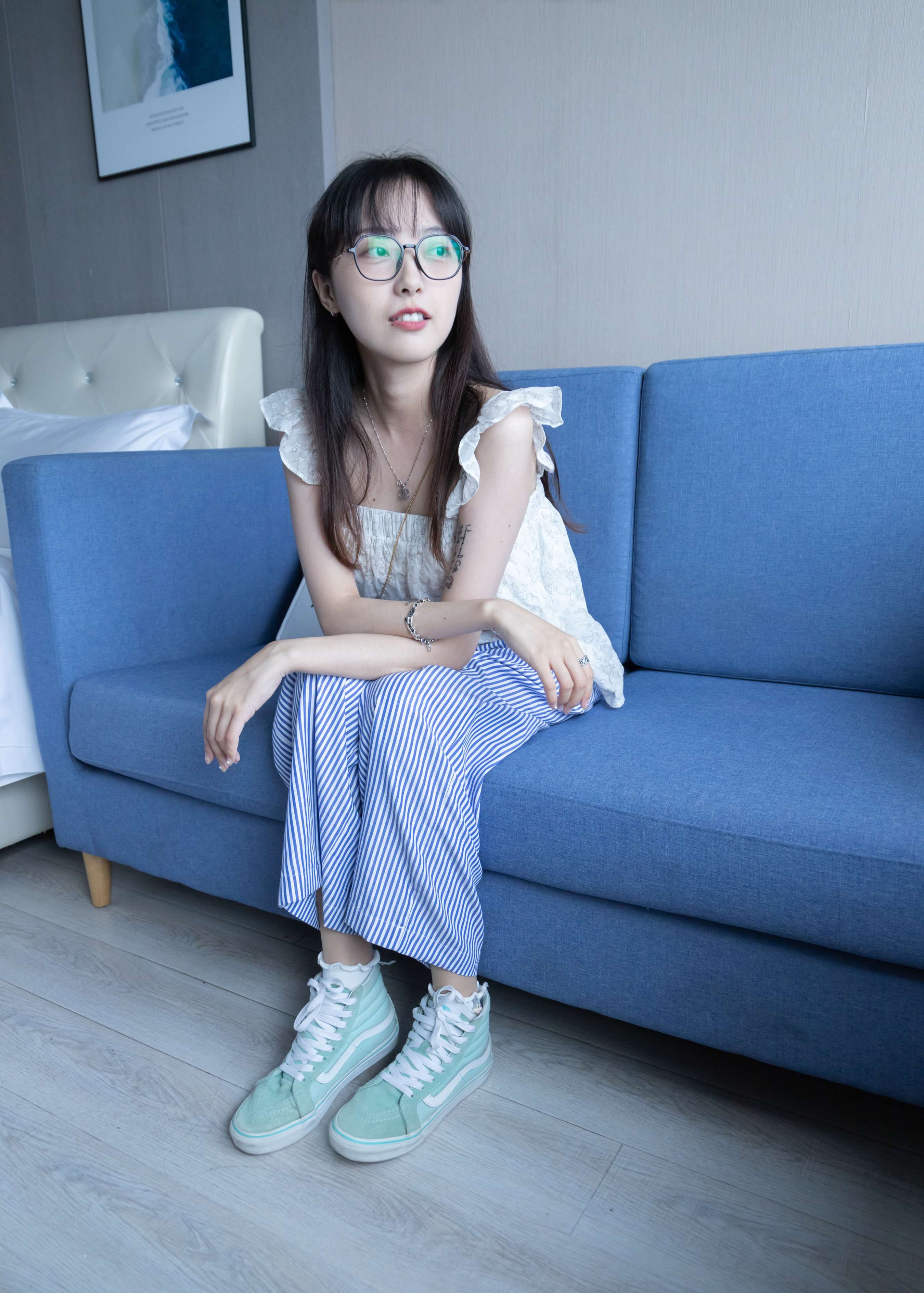 《眼镜师妹的丝足》作品图