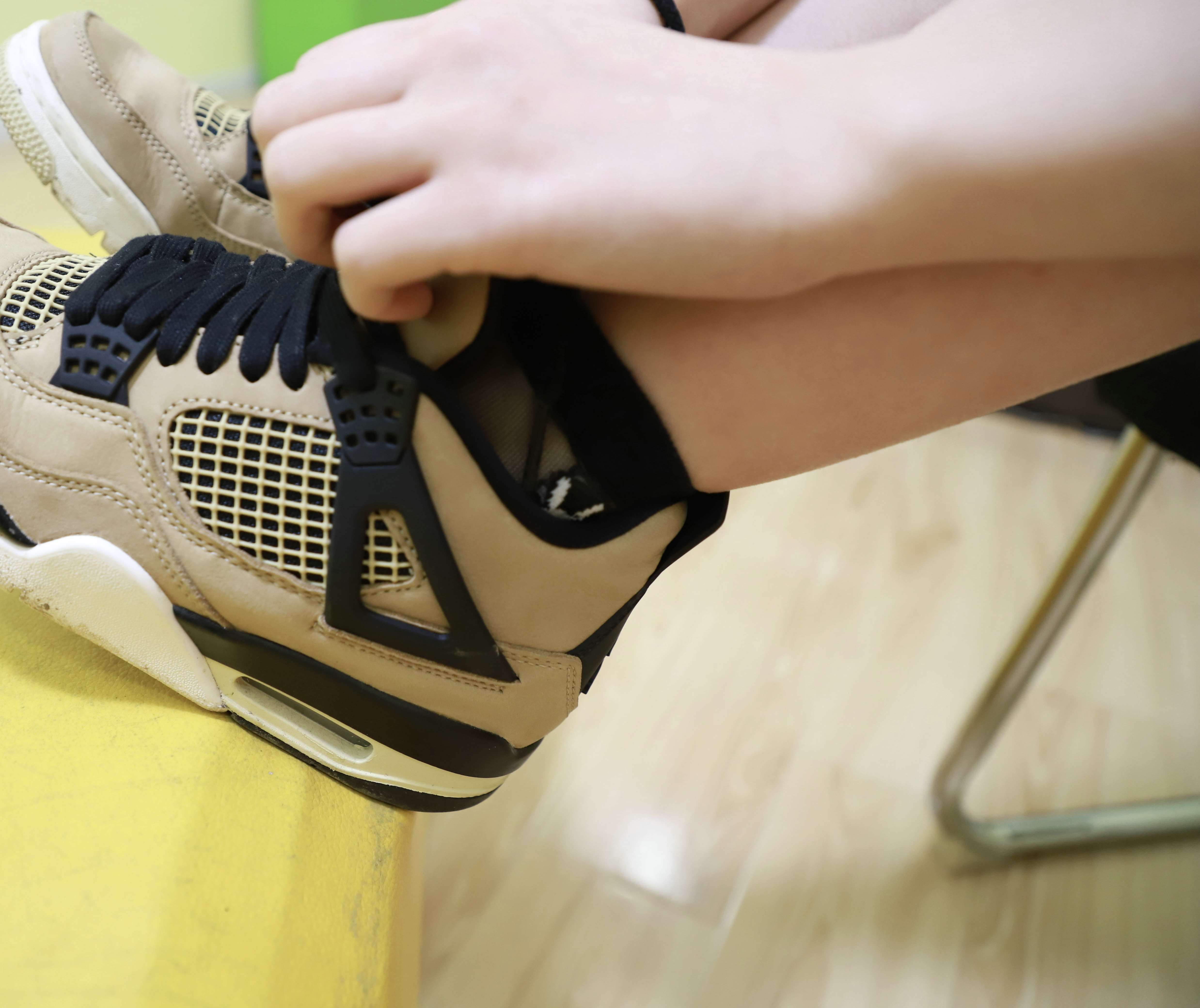 《板鞋の冰丝脚丫》作品图