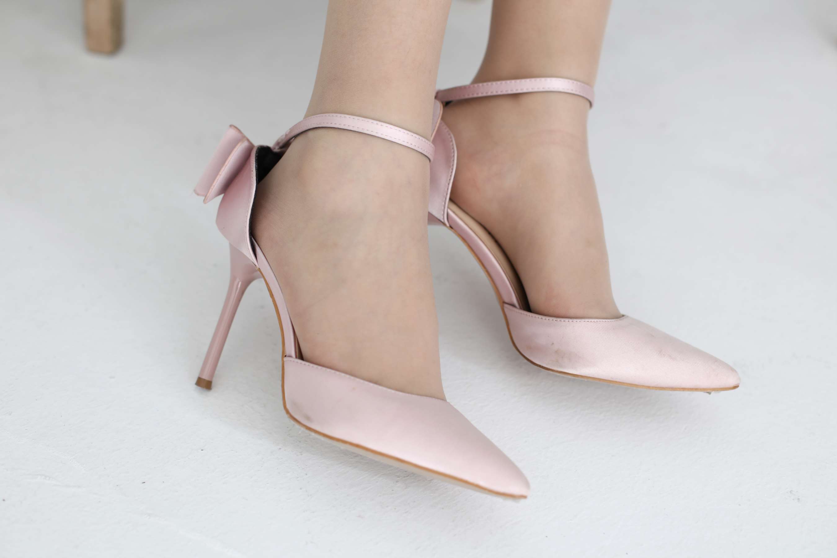 《莹莹-薄如蟑翼》作品图