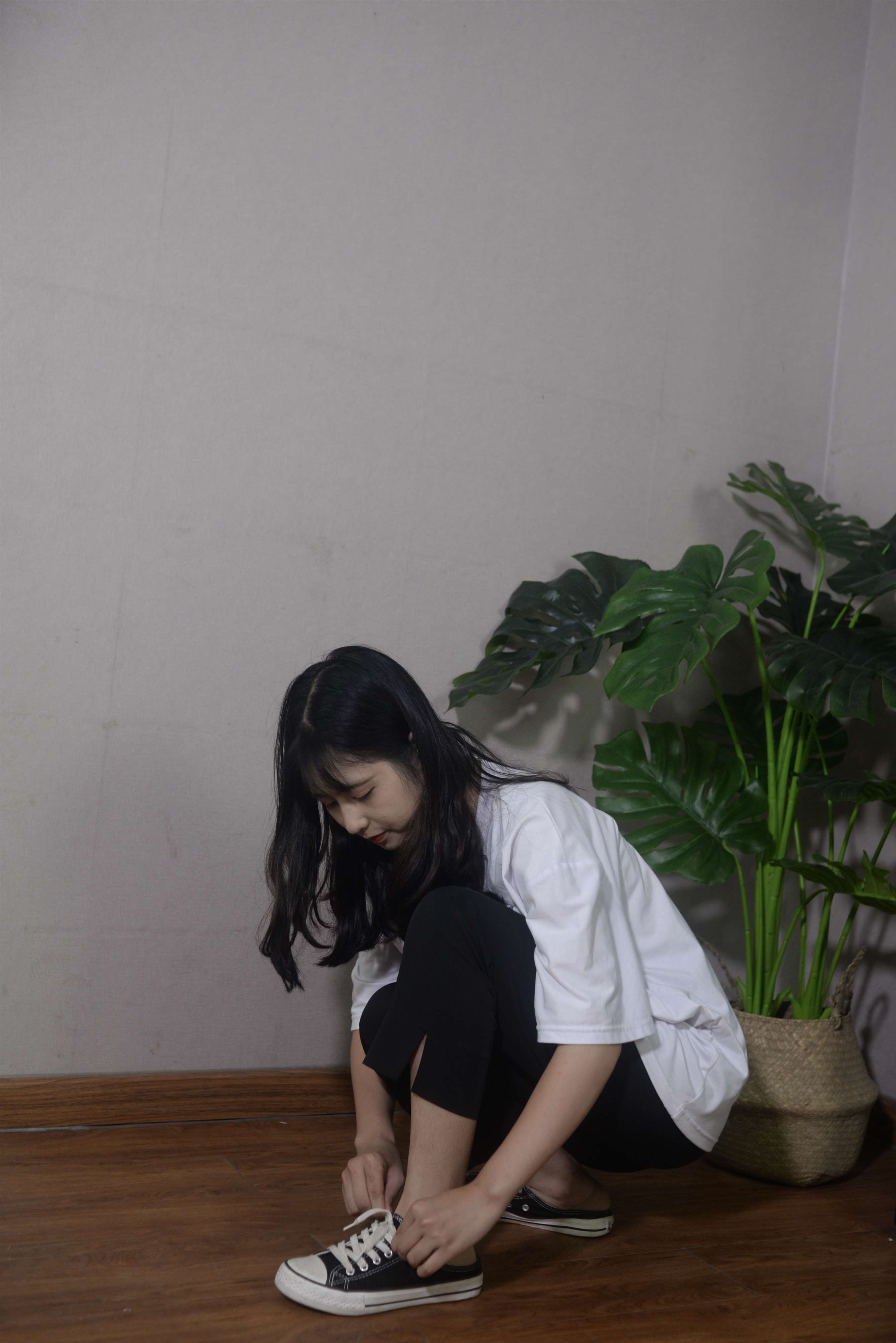 《帆布鞋の丝足脚【套图+视频1个】》作品图