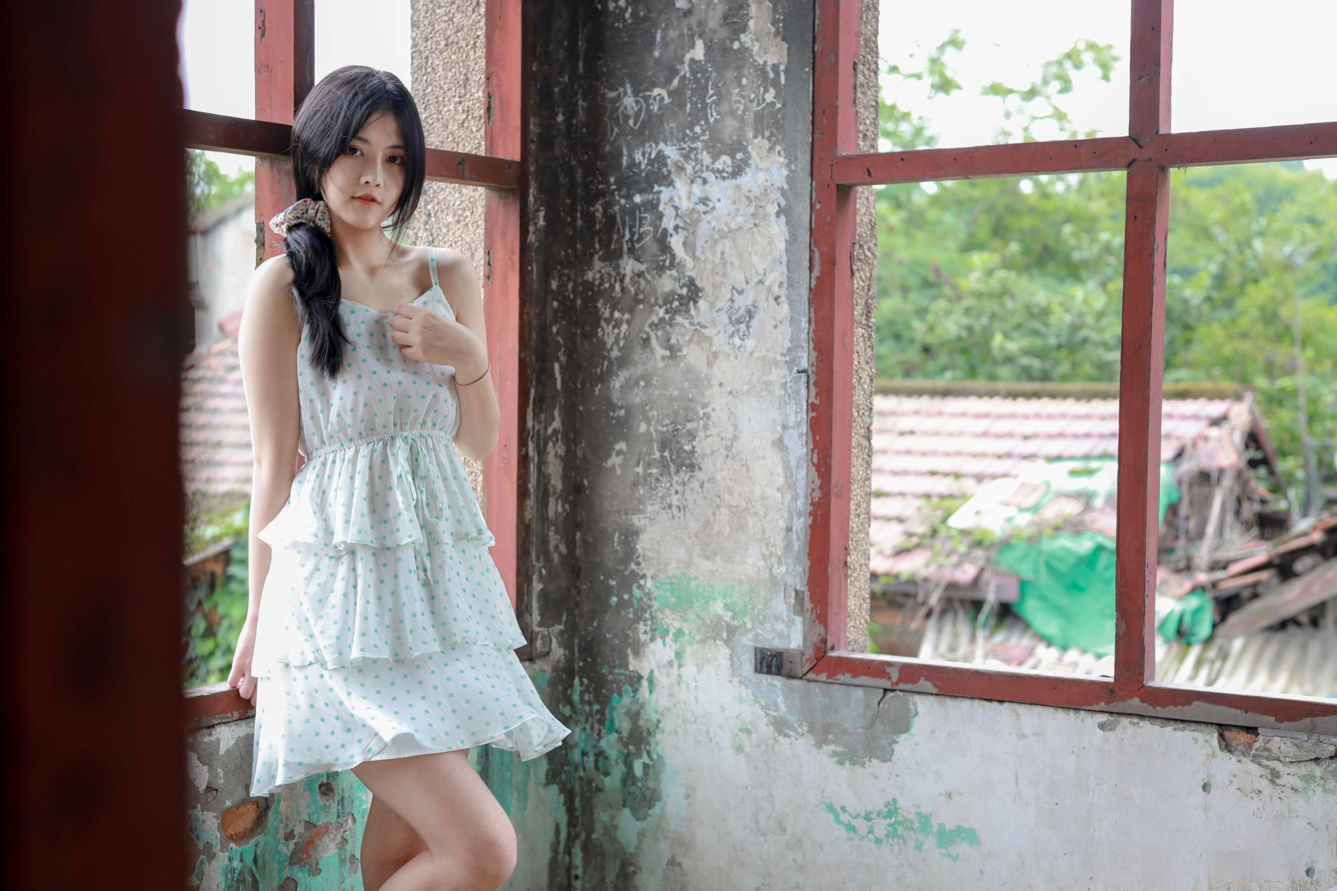 《美琳废旧候车室展棉袜》作品图