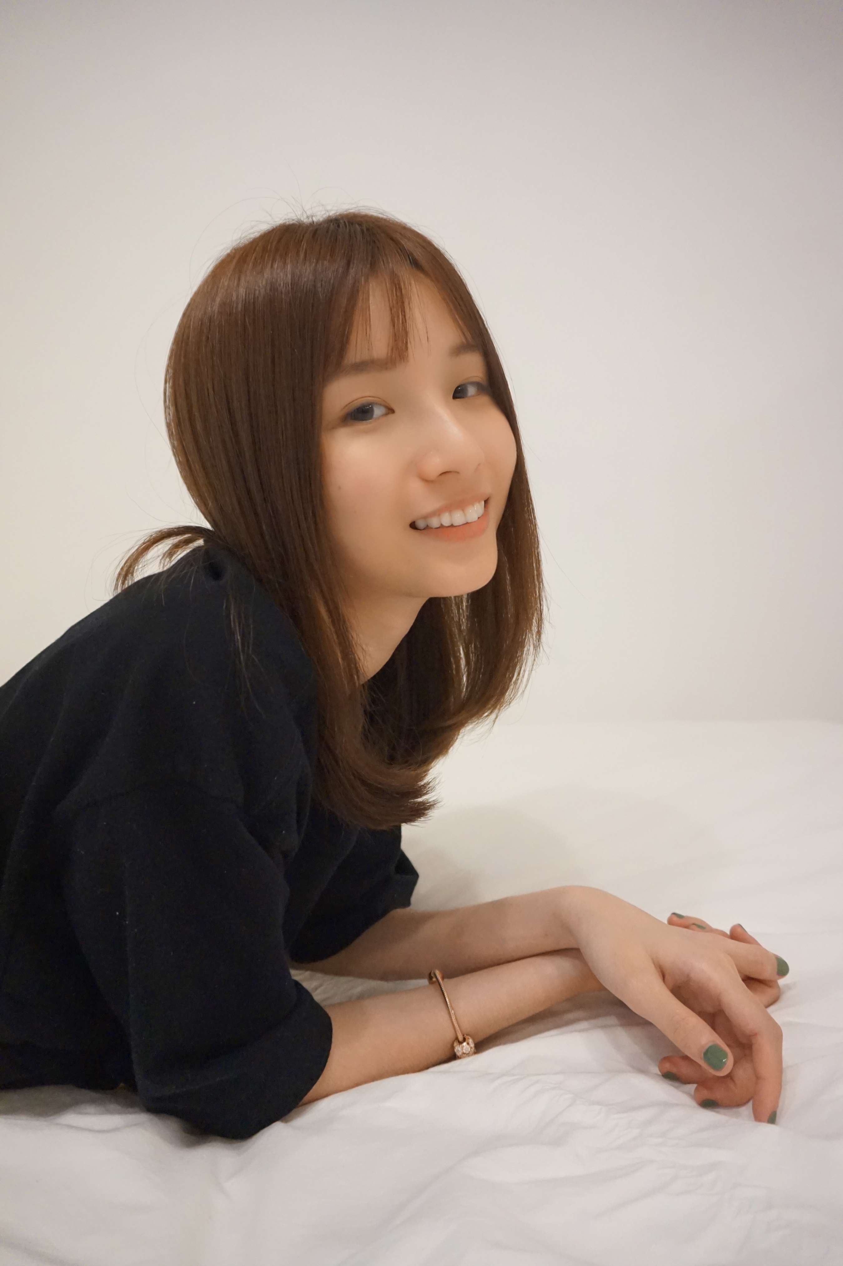 《校花裸足の棉袜脚》作品图