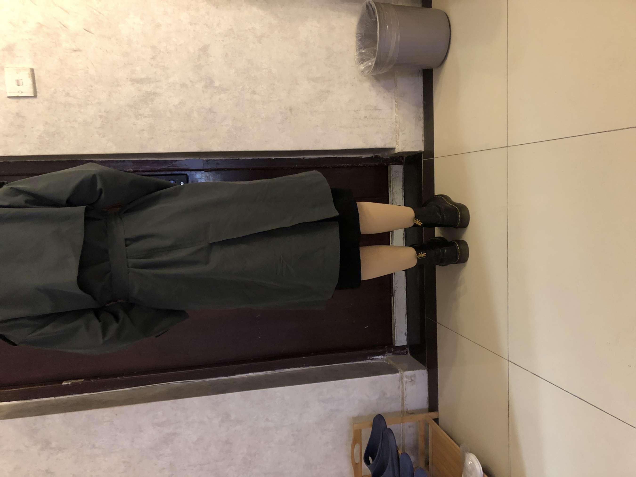 《校园的风衣小女神》作品图