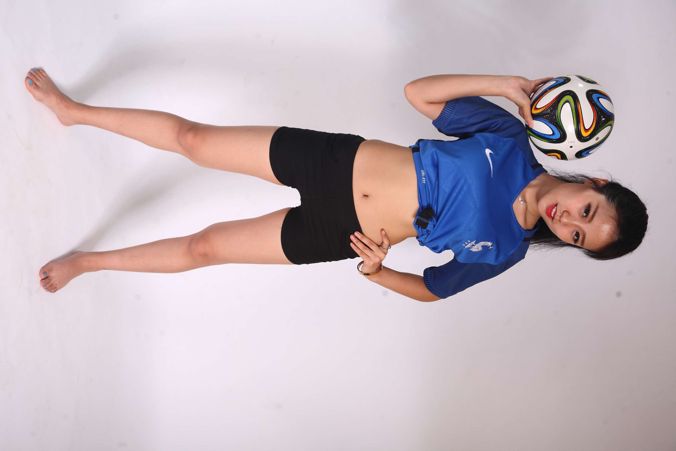 《足球女生》作品图