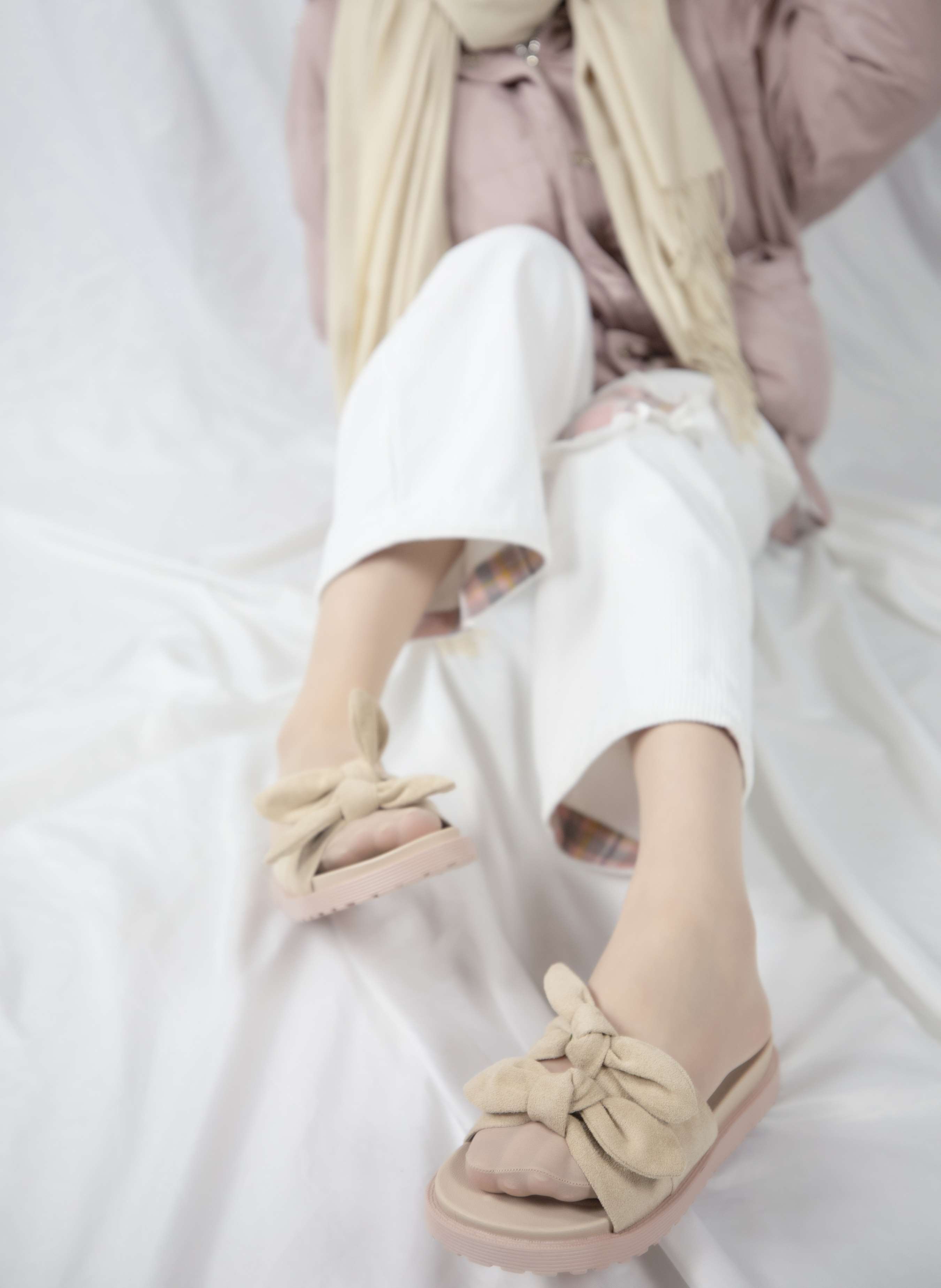 《休闲裤の丝足》作品图