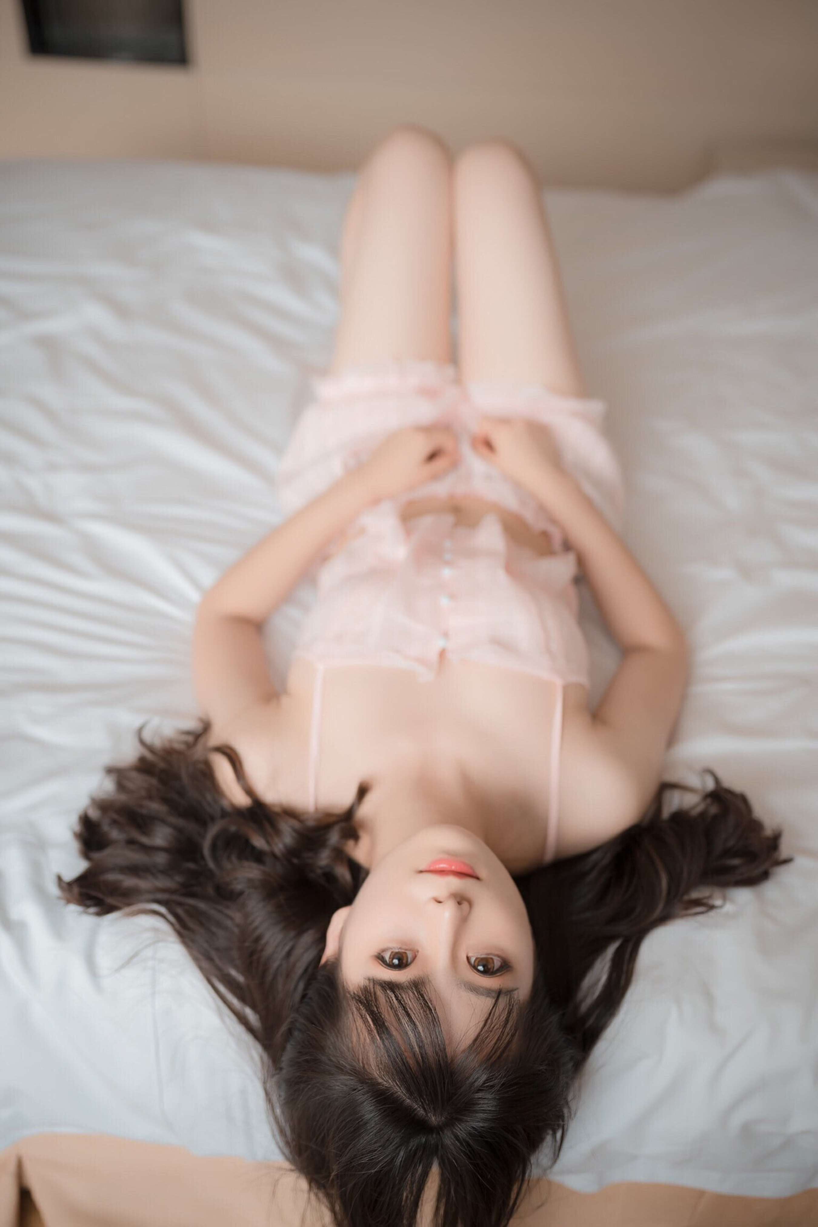 《睡衣师妹》作品图