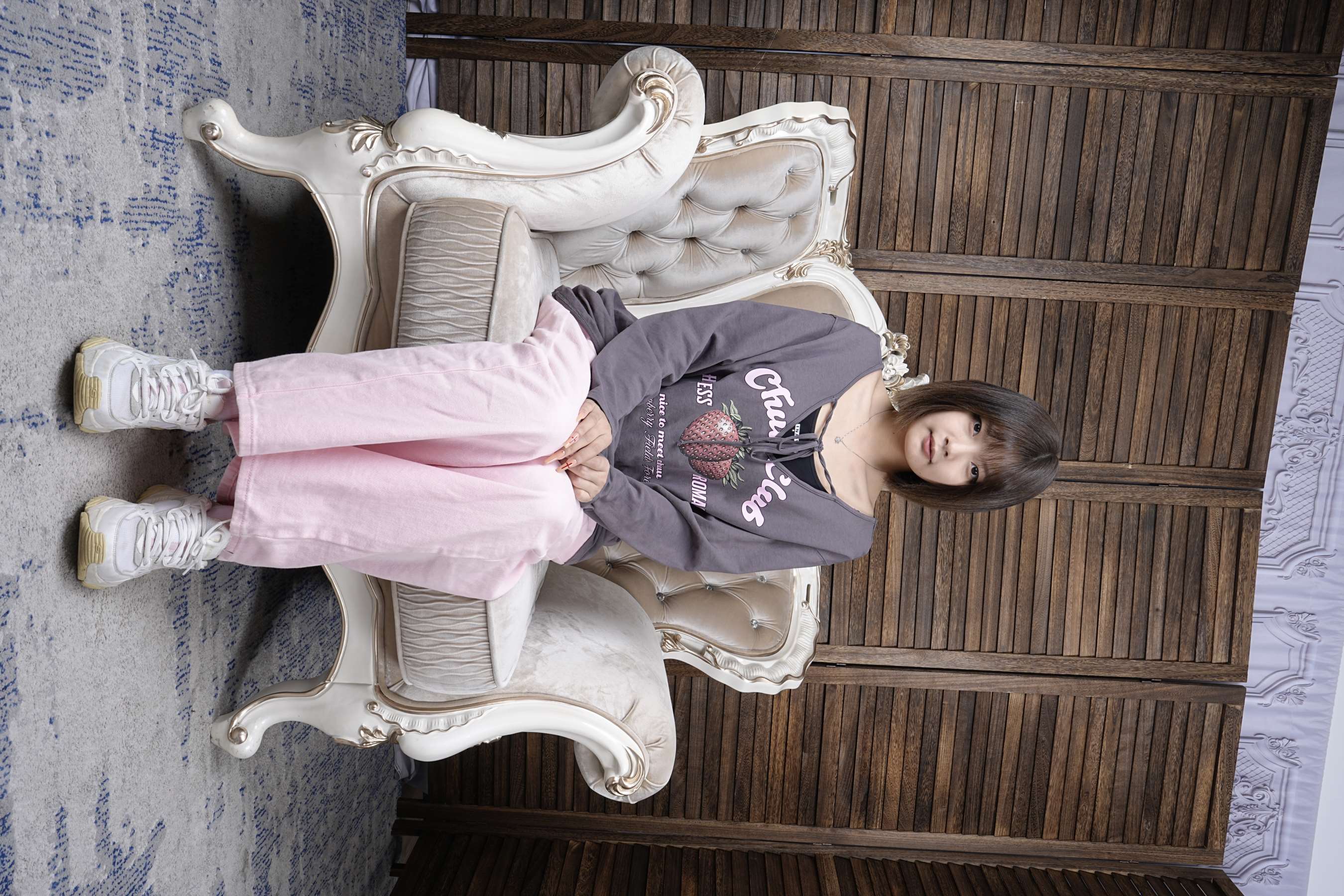 《倩倩的原味白棉袜の裸足》作品图