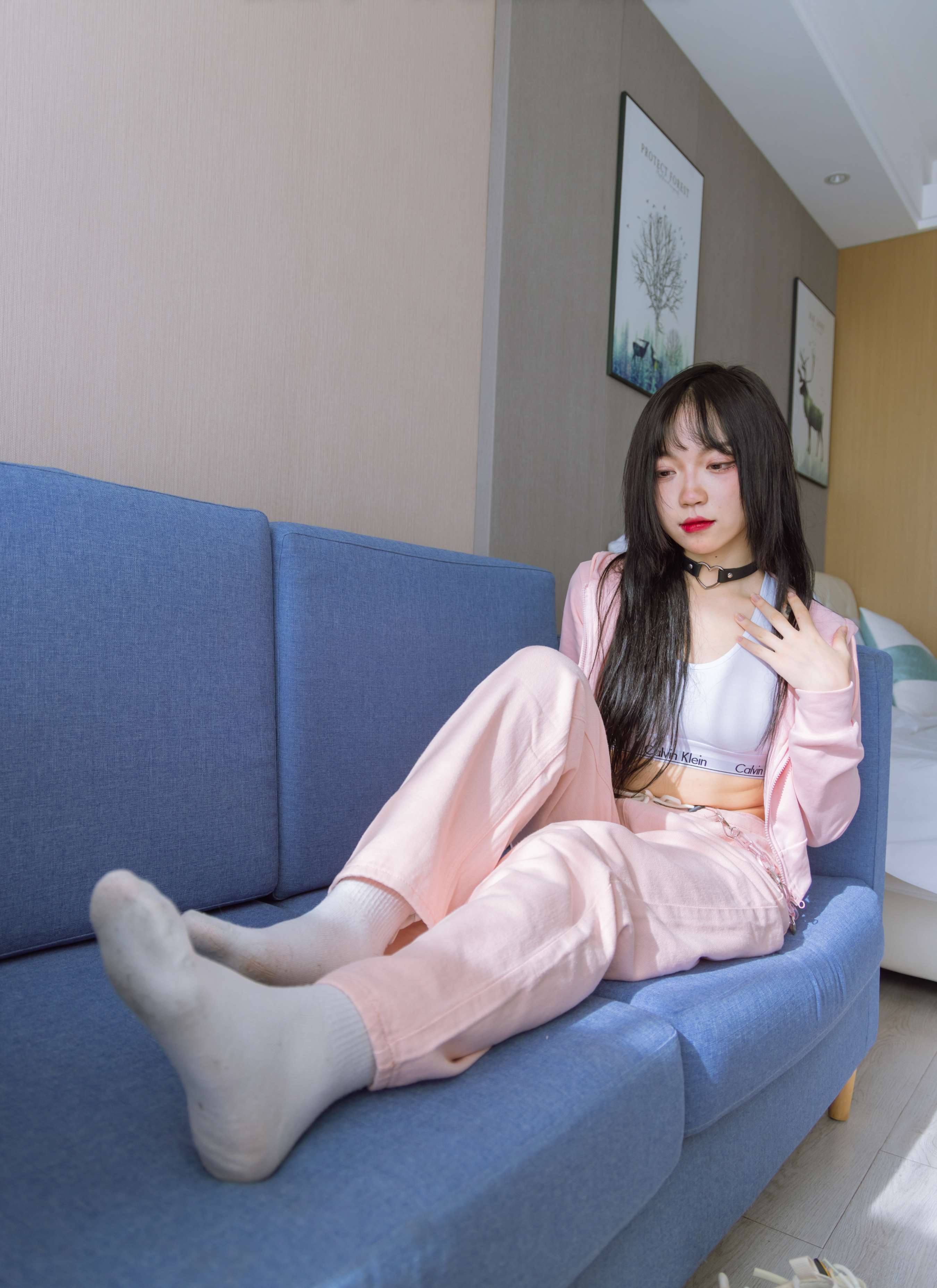 《周周运动鞋の白棉袜》作品图