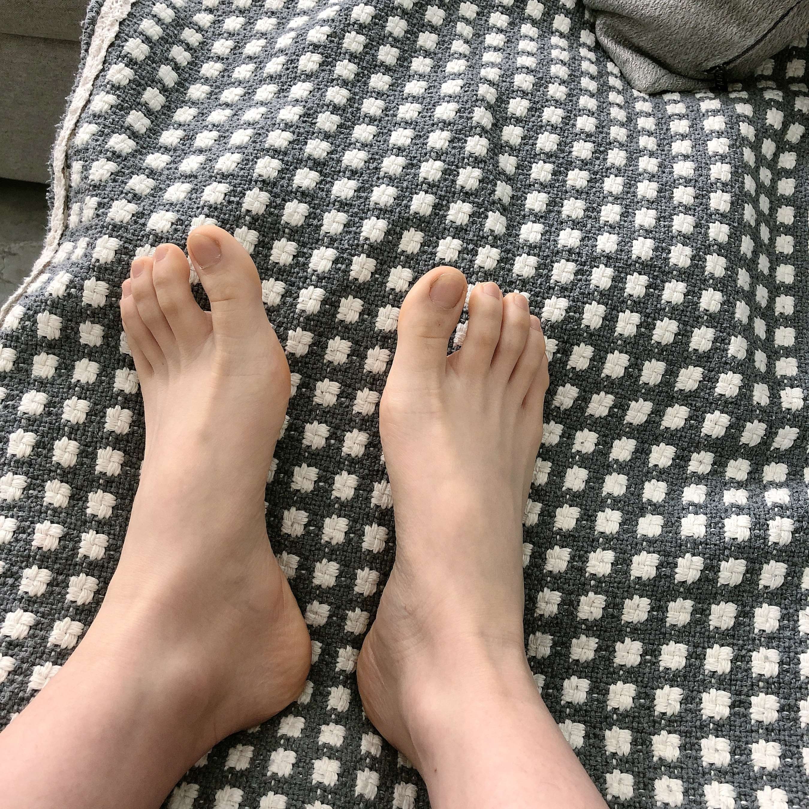 《少女JK制服の棉袜脚》作品图