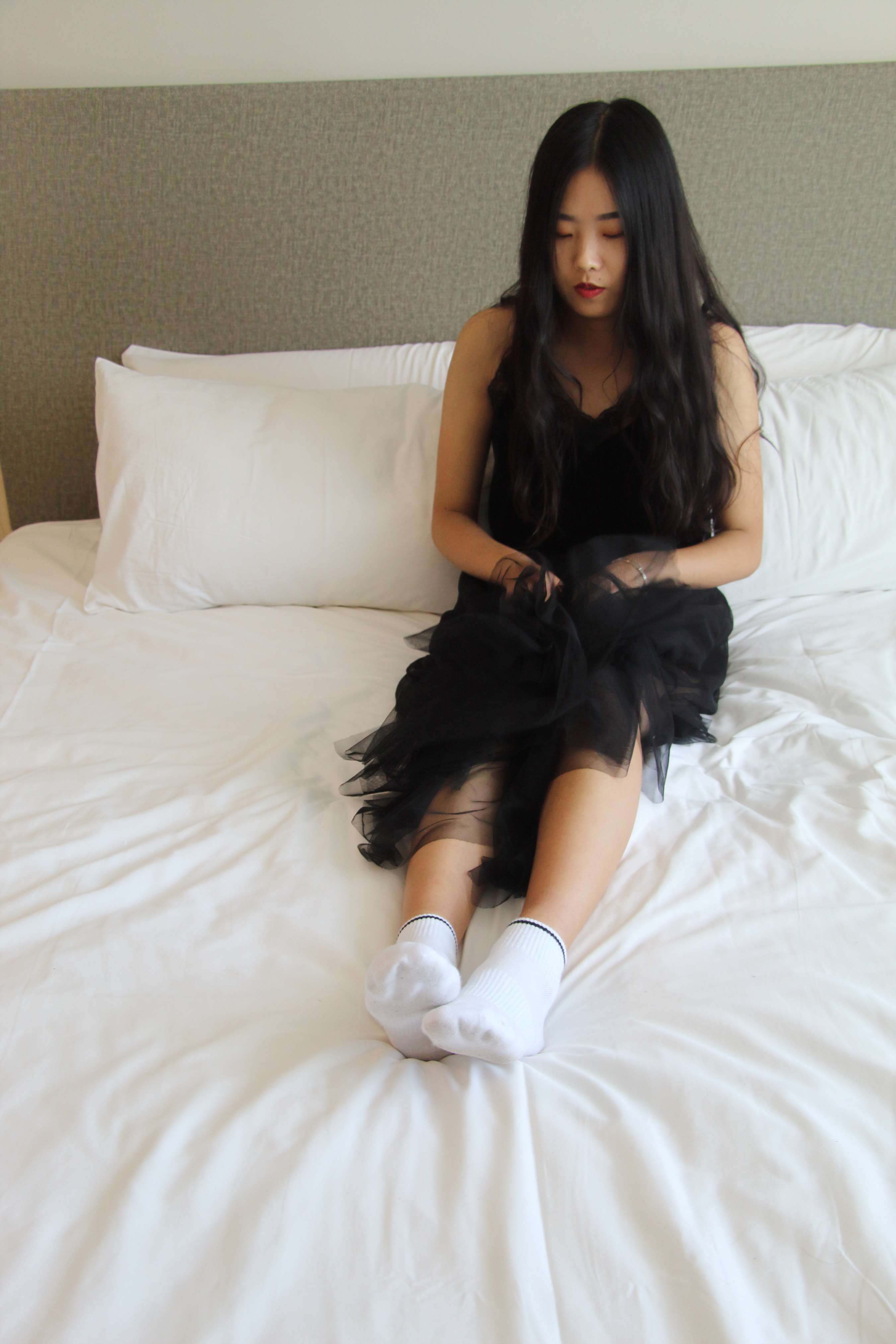 《师姐旅馆白棉袜脚》作品图