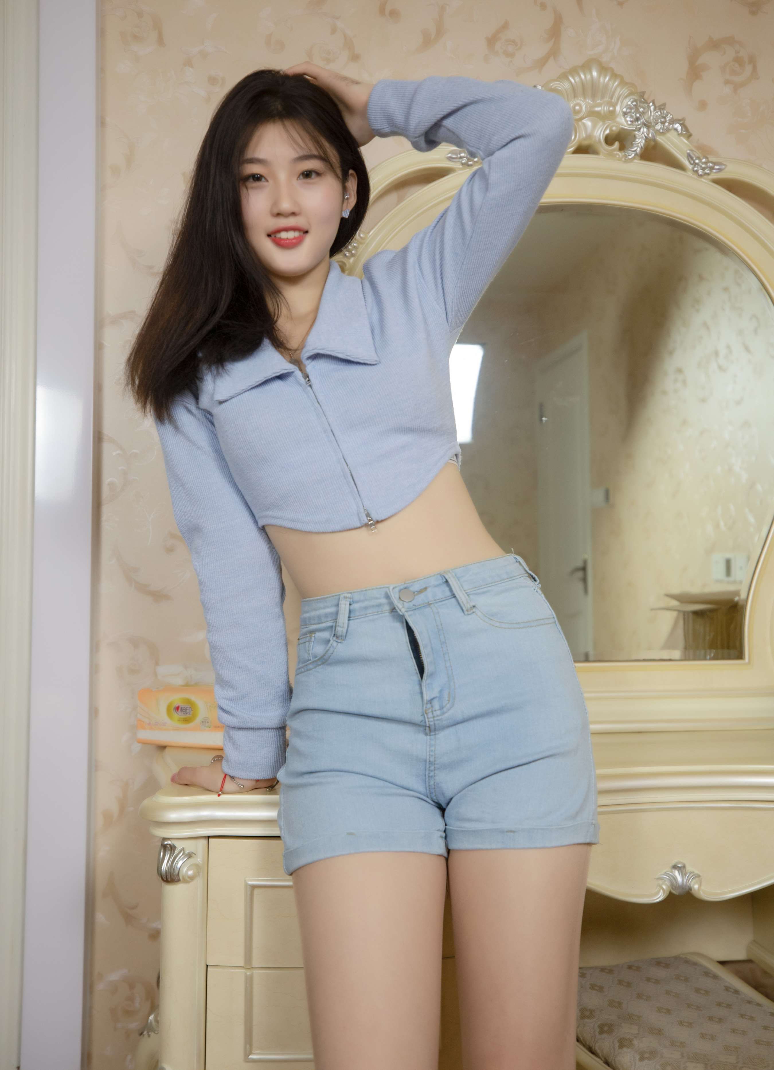 《小蛮腰师妹の丝足》作品图