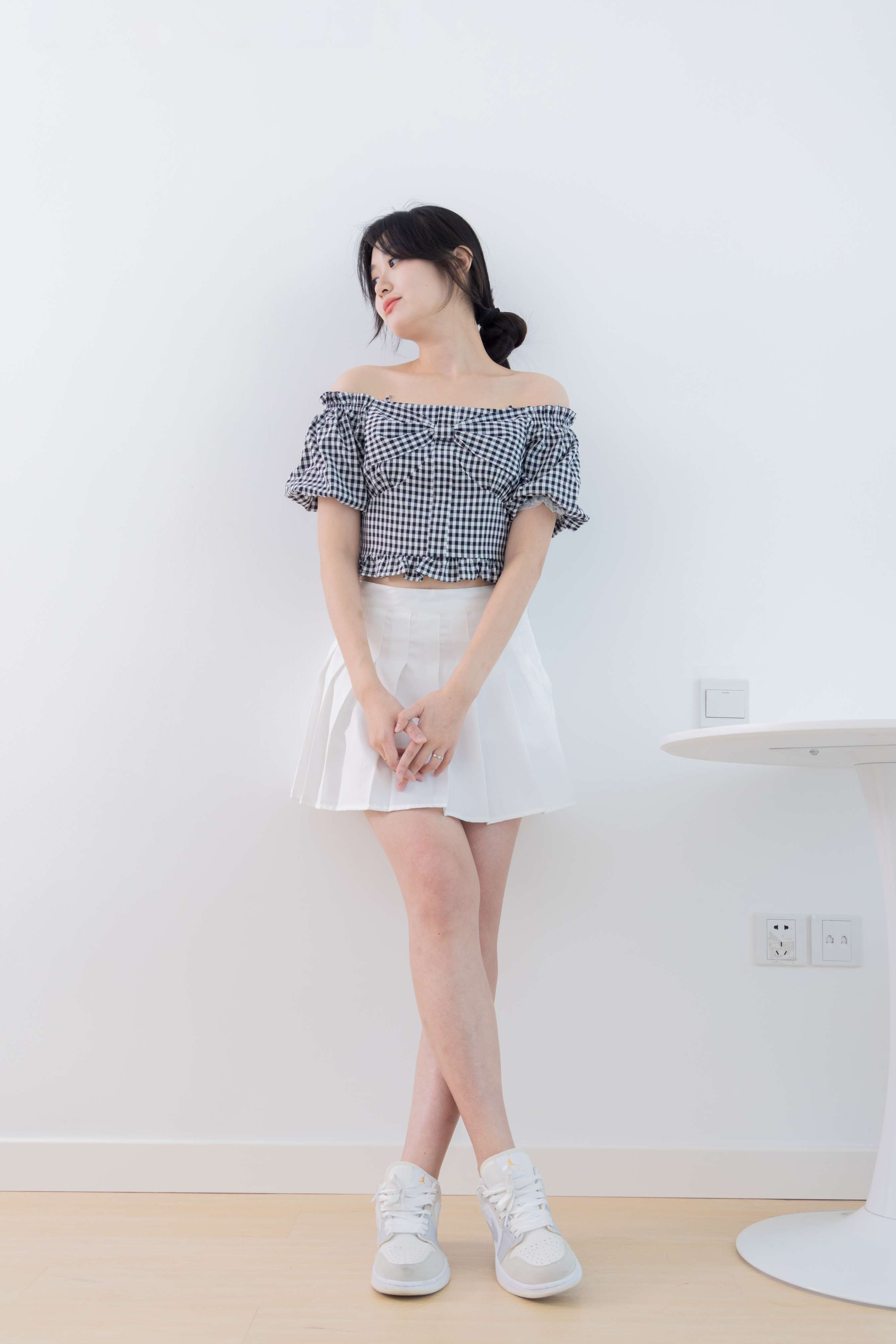 《小敏板鞋の白棉袜脚丫》作品图