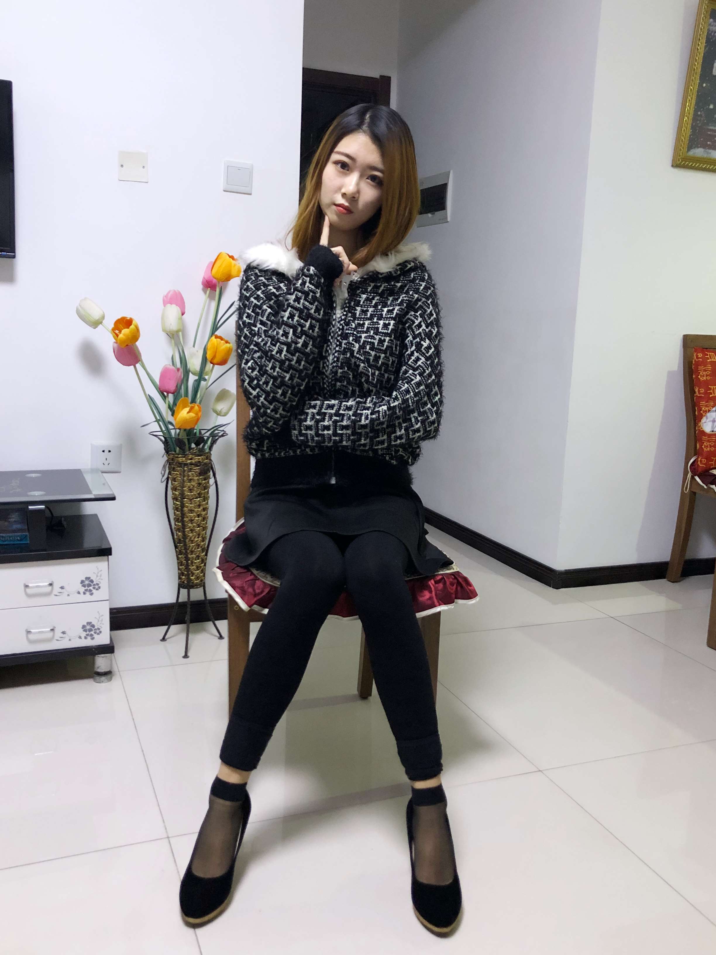 《蔡雨汐的短丝脚》作品图