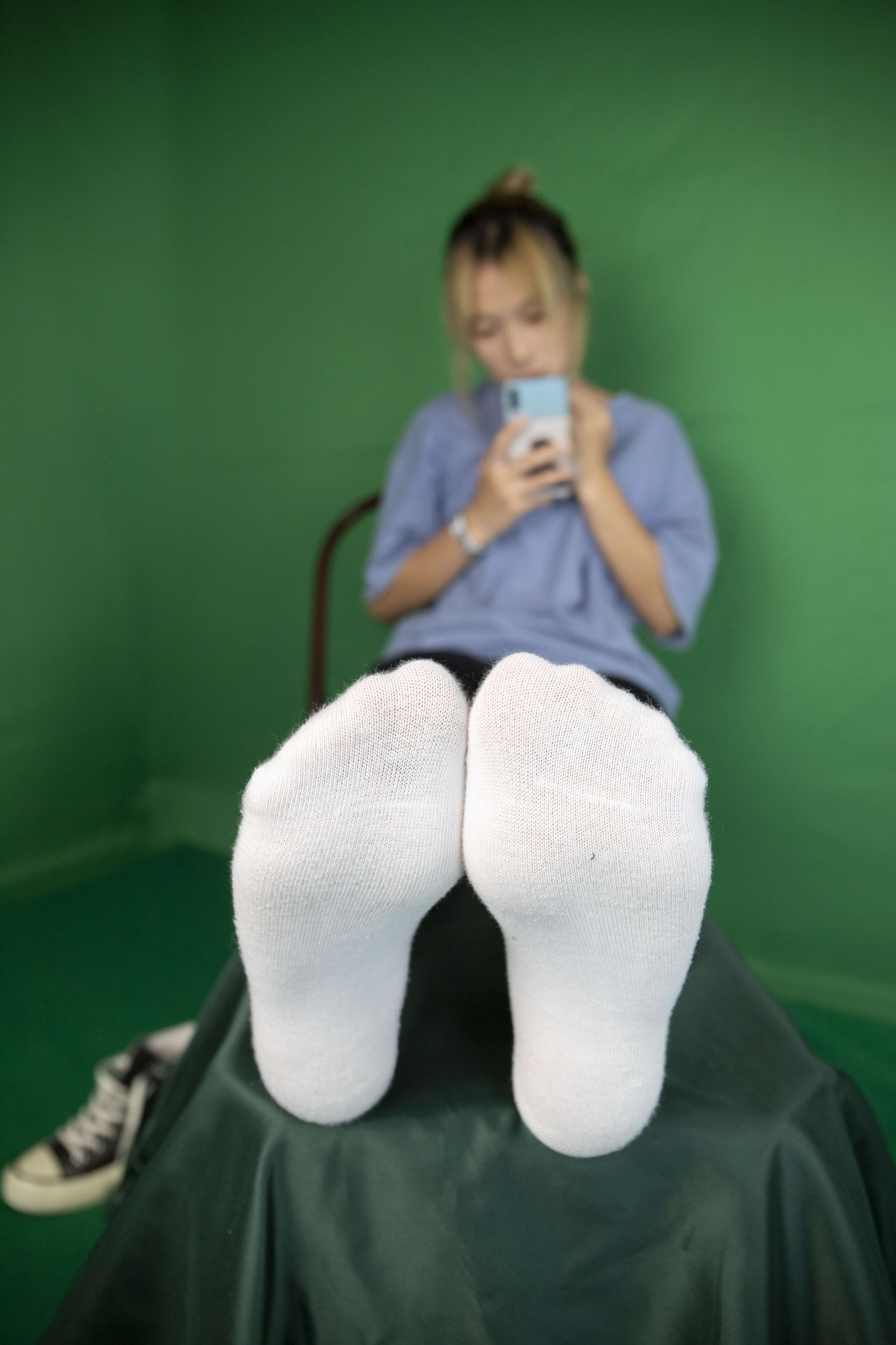 《欣欣秀帆布鞋展棉袜脚丫怕【套图+4K视频】》作品图