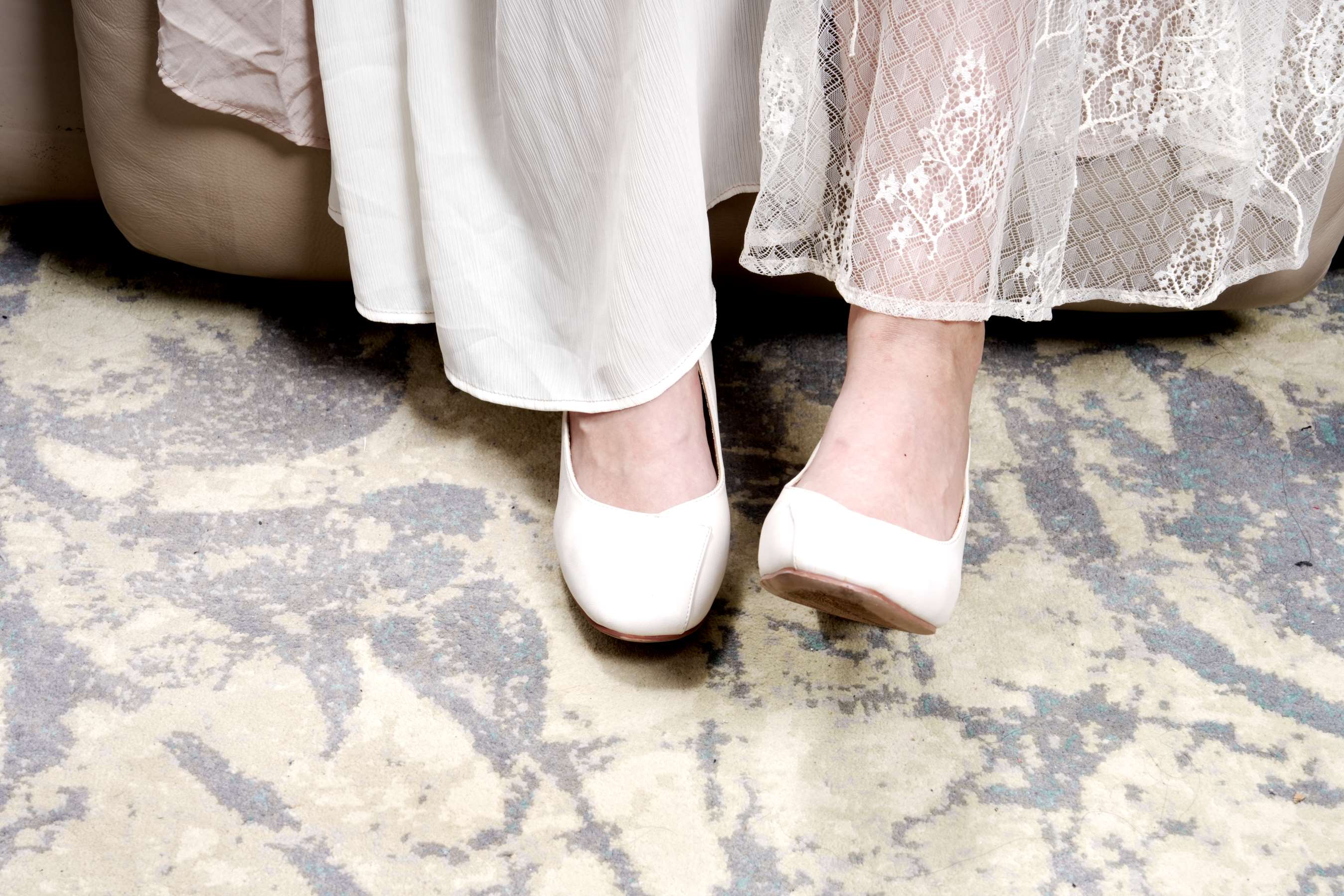 《王瑶瑶展示她的性感的小脚丫》作品图