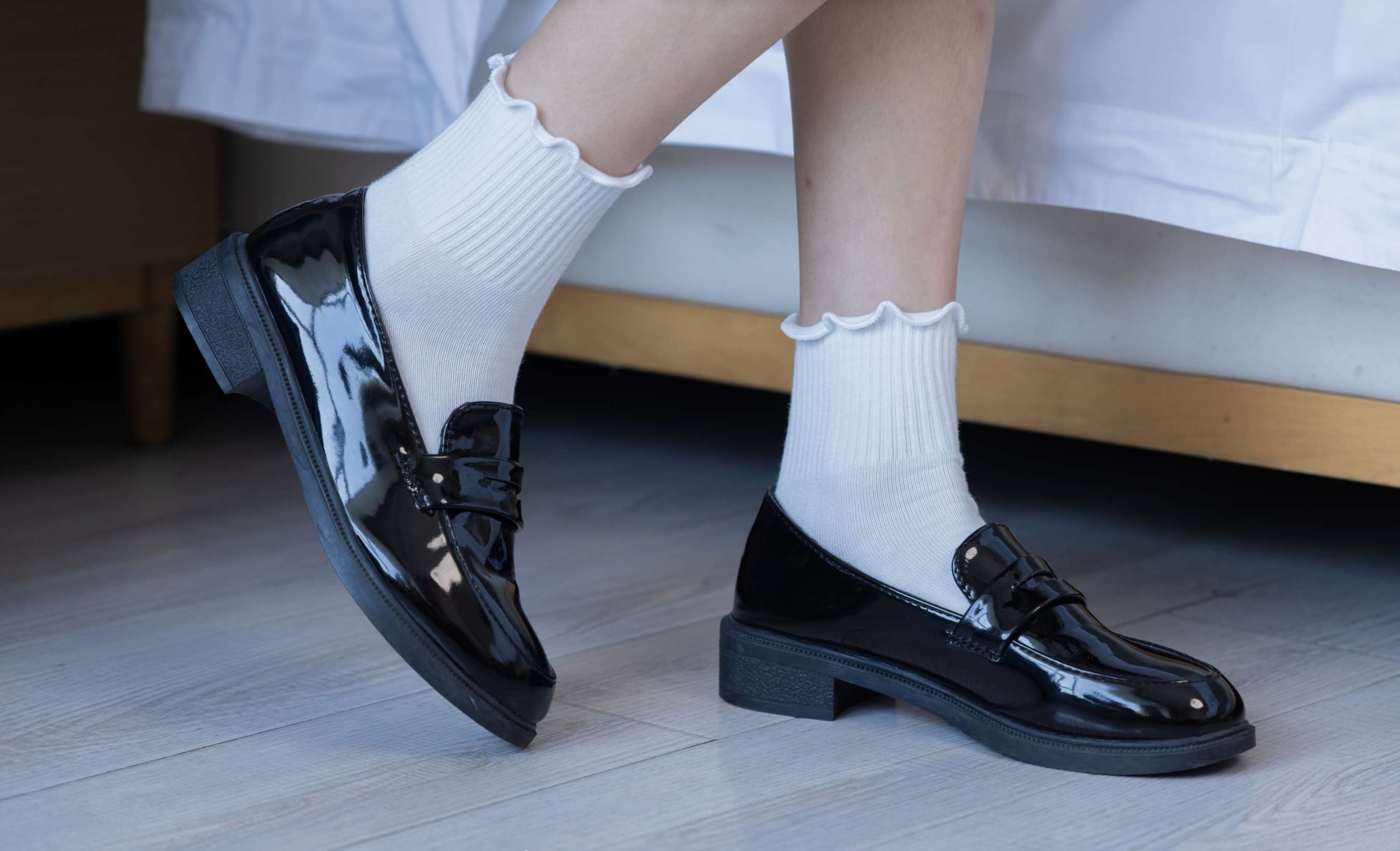 《芝士-民国学生装の白棉袜》作品图