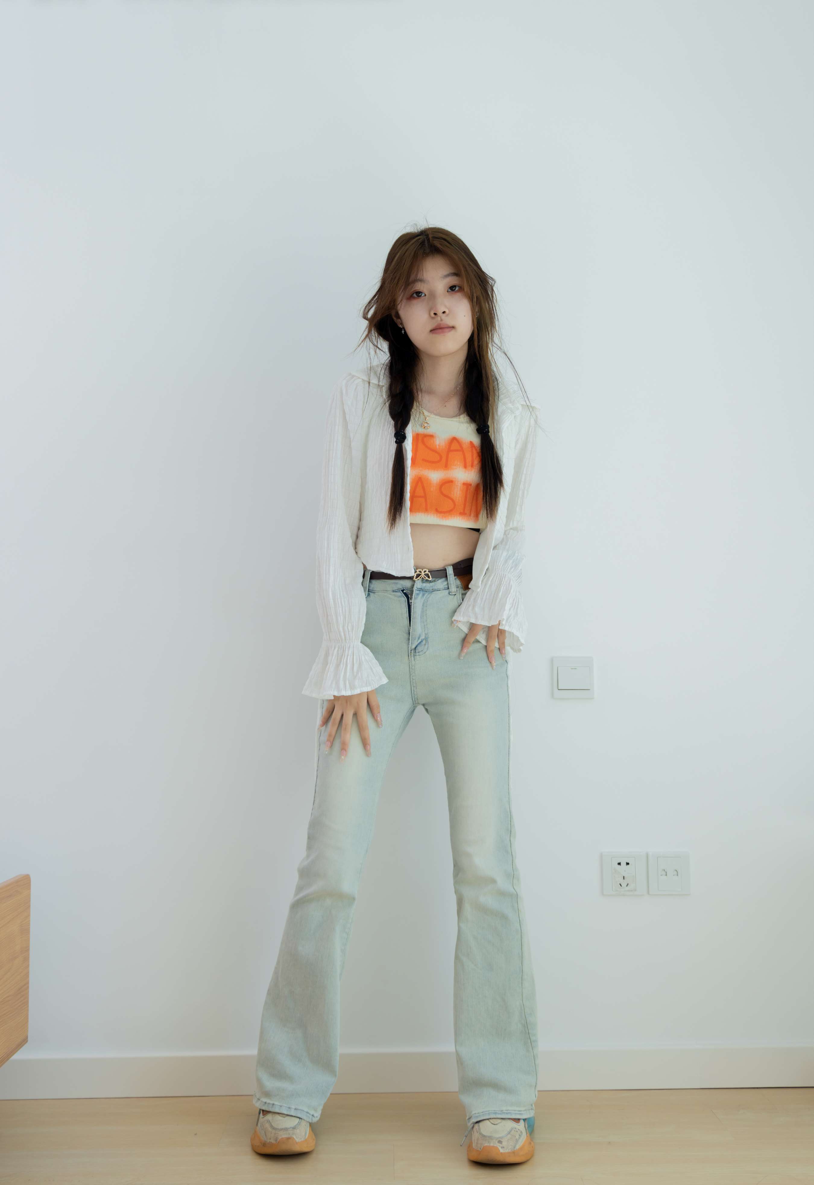 《小谨运动鞋の棉袜脚丫》作品图