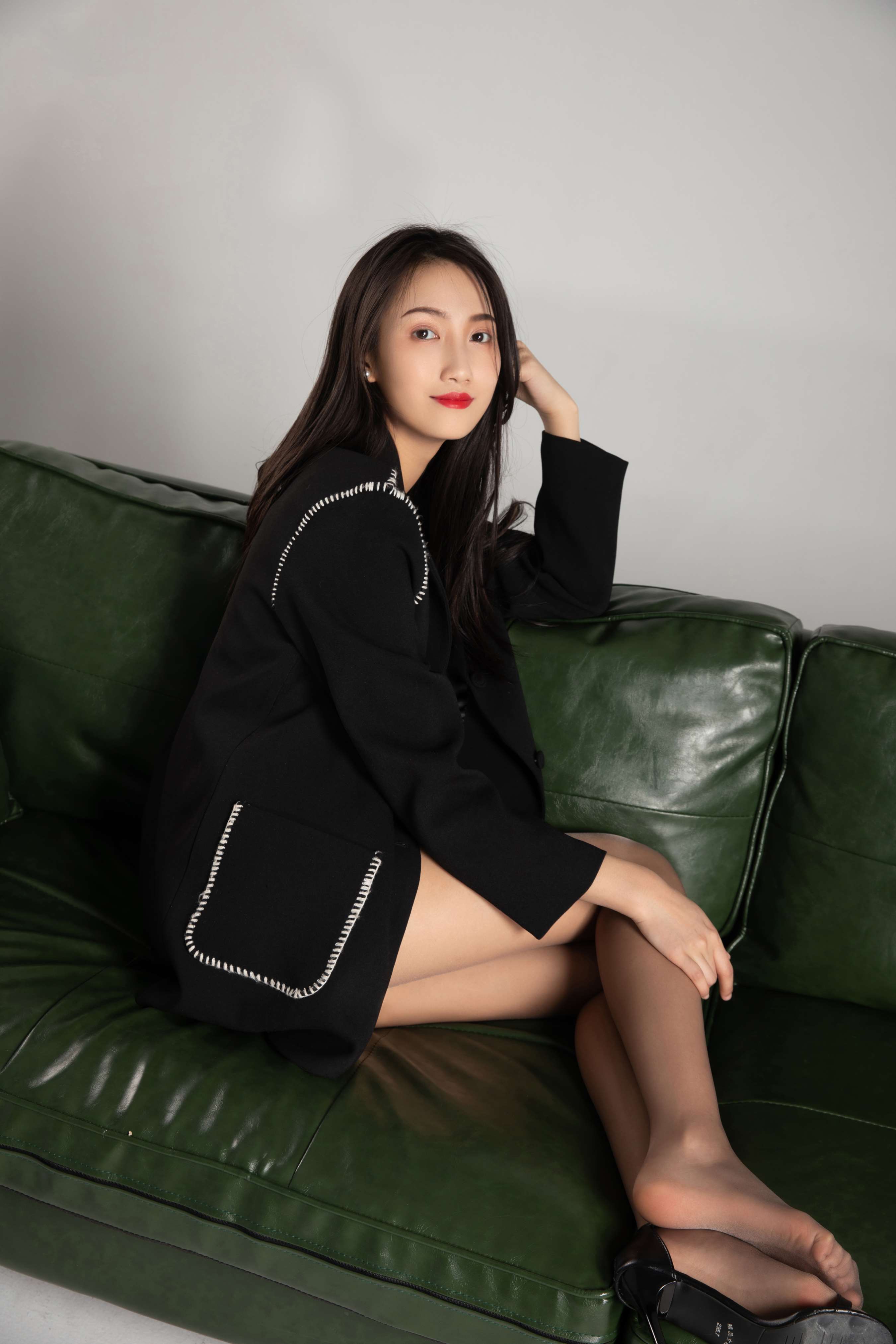 《文琪高跟の黑丝》作品图