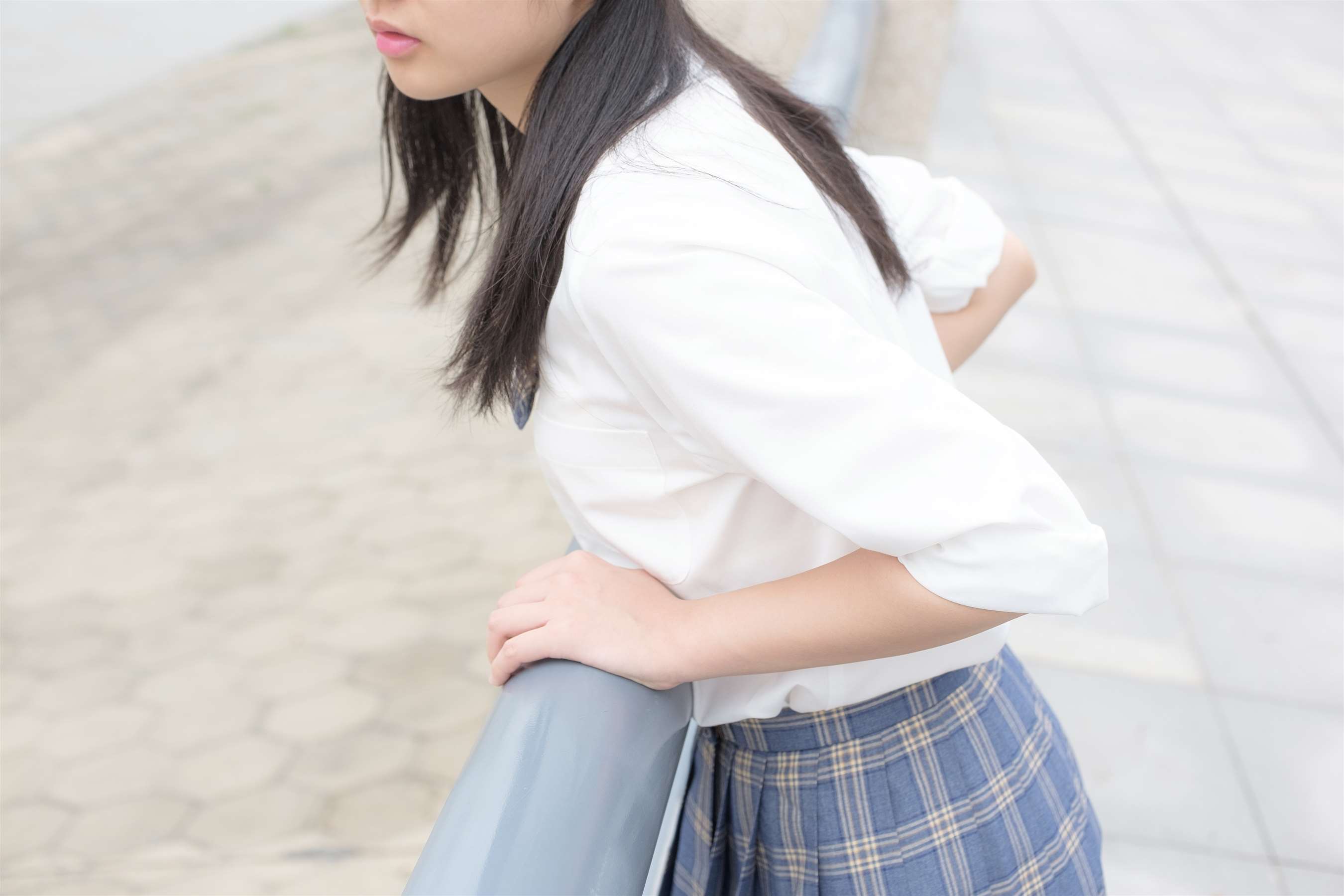 《街头JK制服の白丝脚丫》作品图