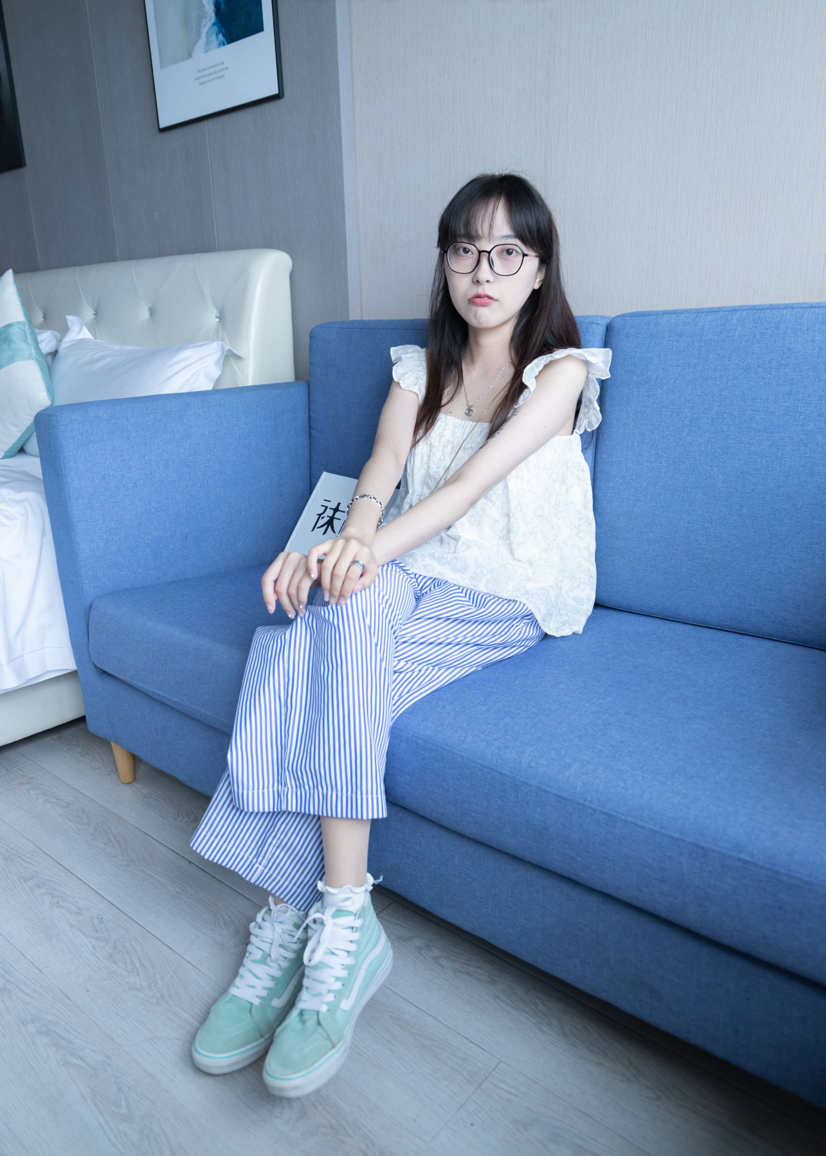 《眼镜师妹的丝足》作品图