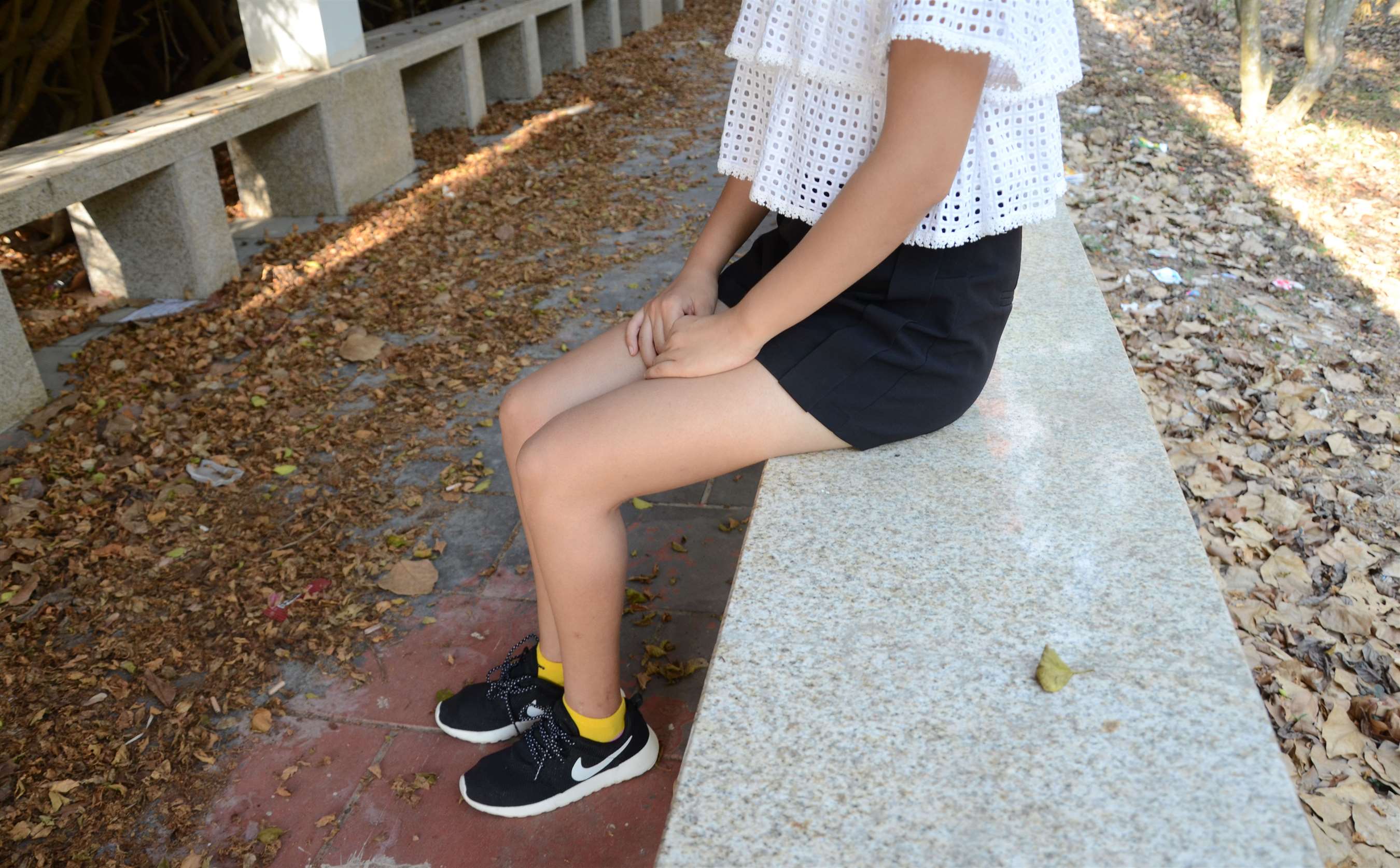 《运动鞋の斑点棉袜》作品图