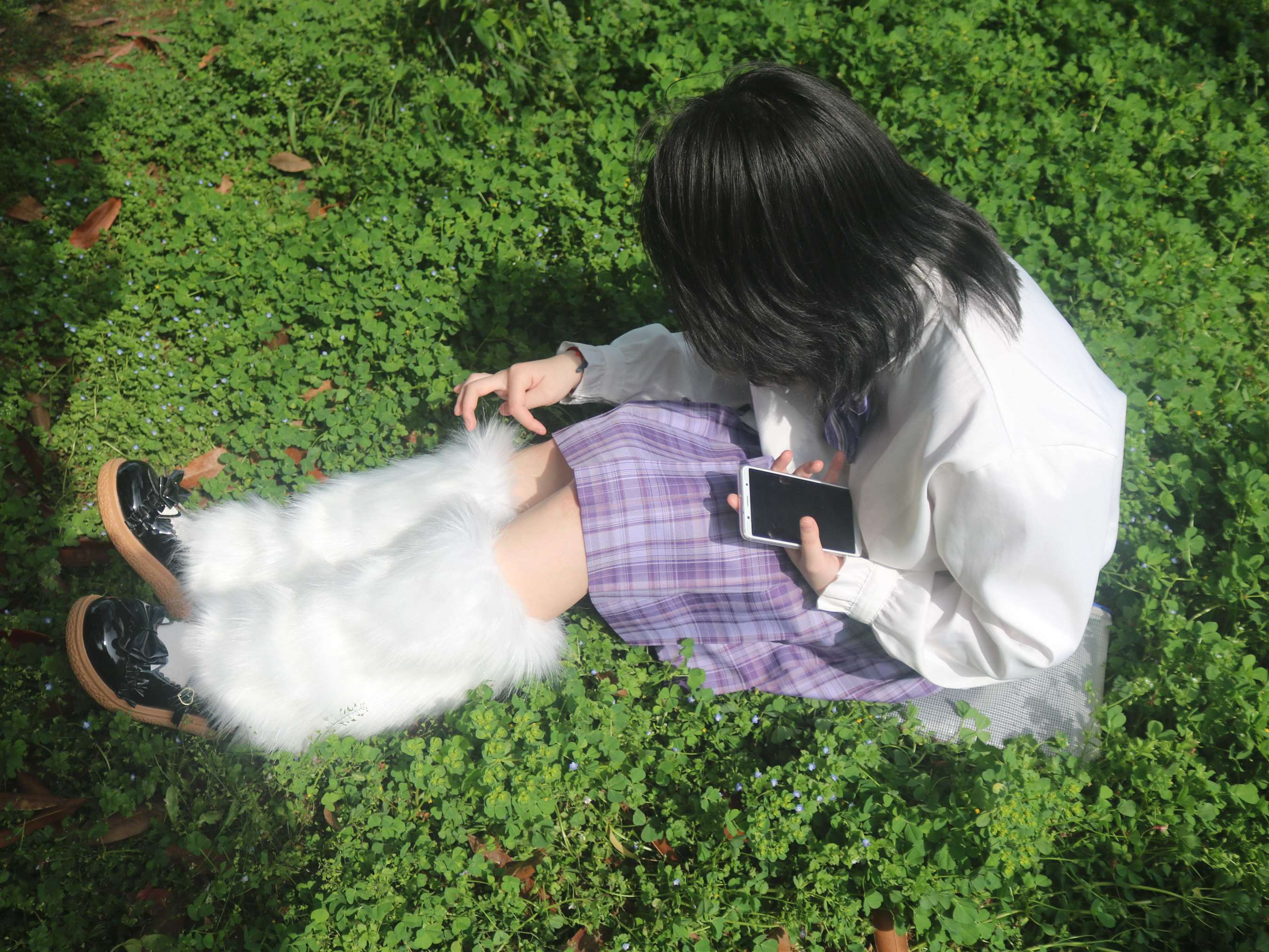 《眼镜JK毛绒》作品图