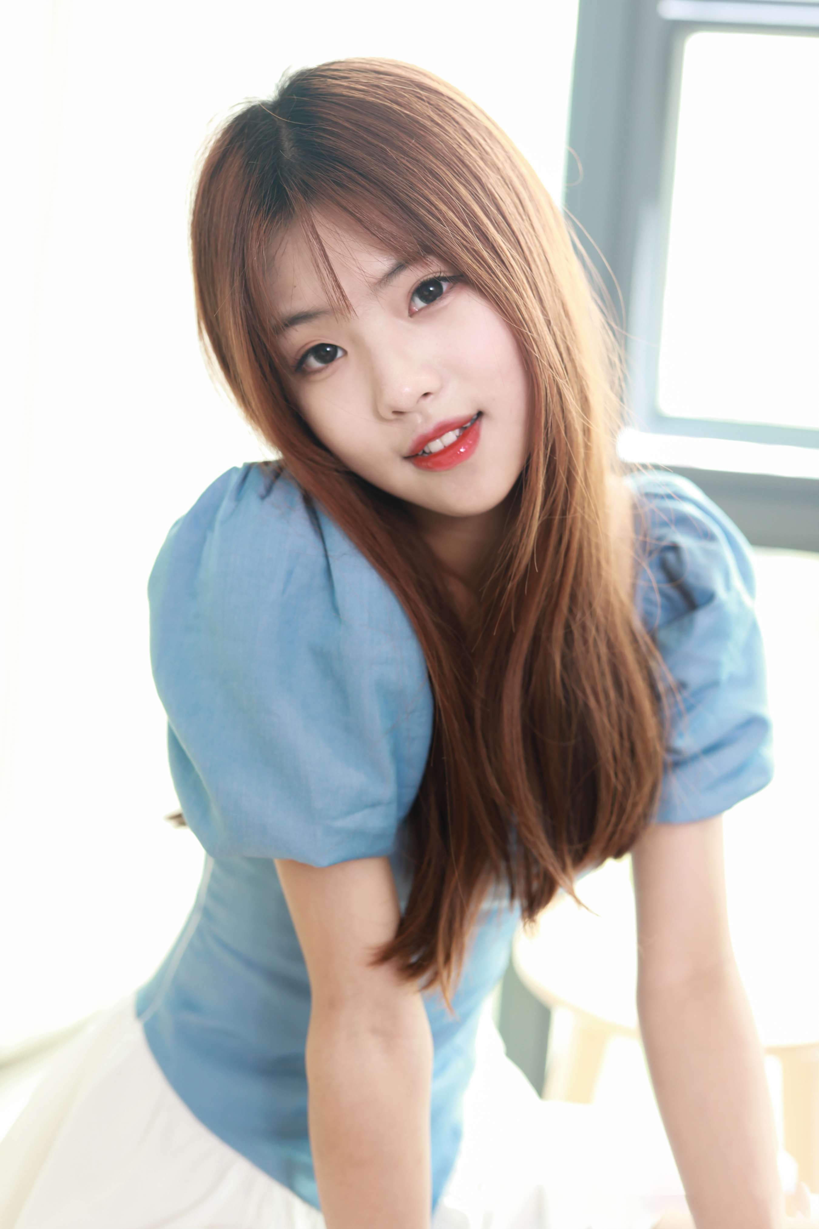 《芊芊短丝の帆布鞋》作品图