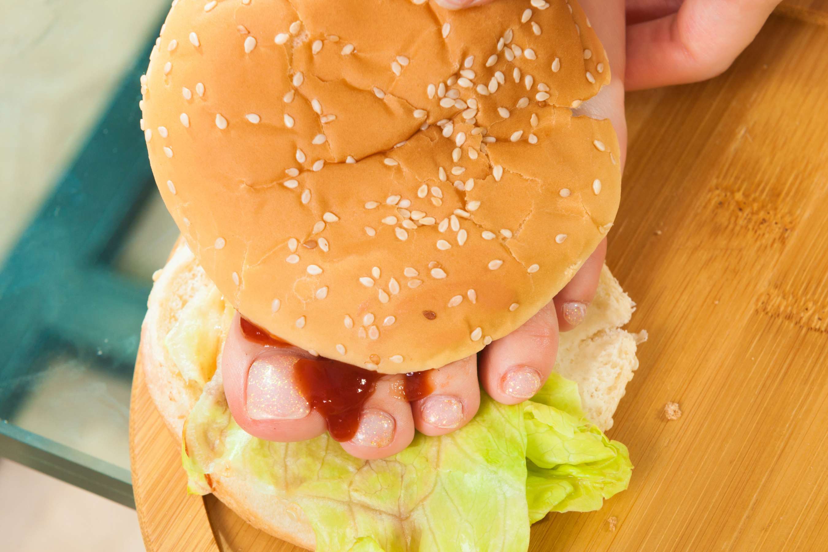 《小智贤&小七 莲食记-超级汉堡》作品图