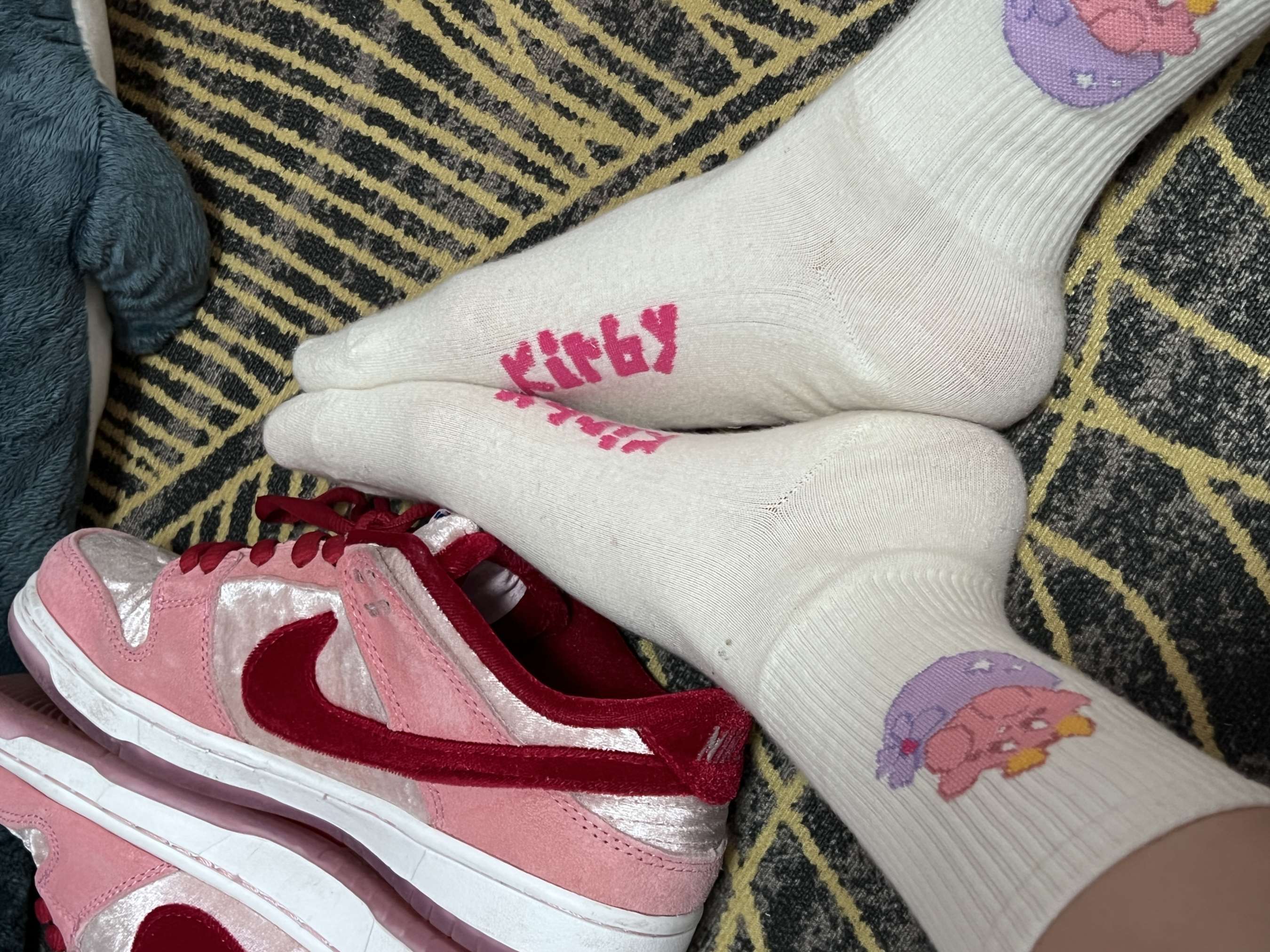 《小姐姐袜子合集》作品图