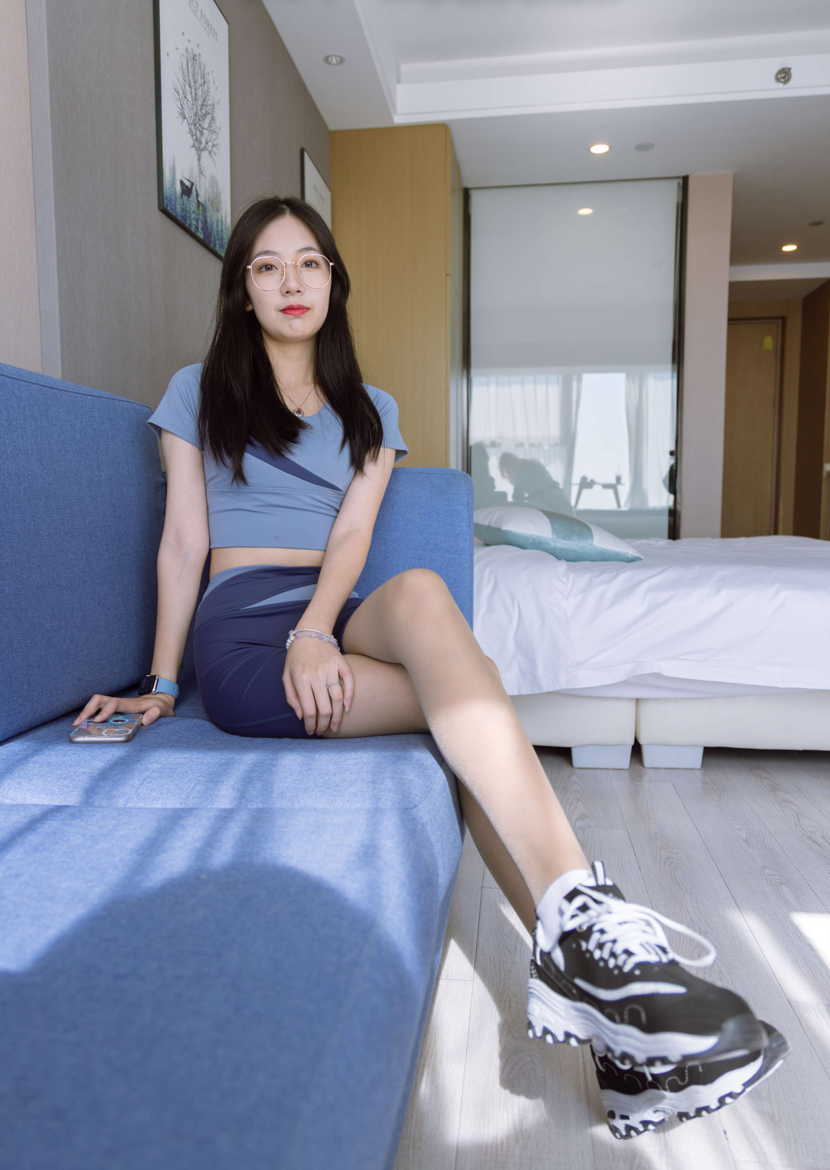 《小甜豆-运动鞋の瑜伽裤裤里丝》作品图