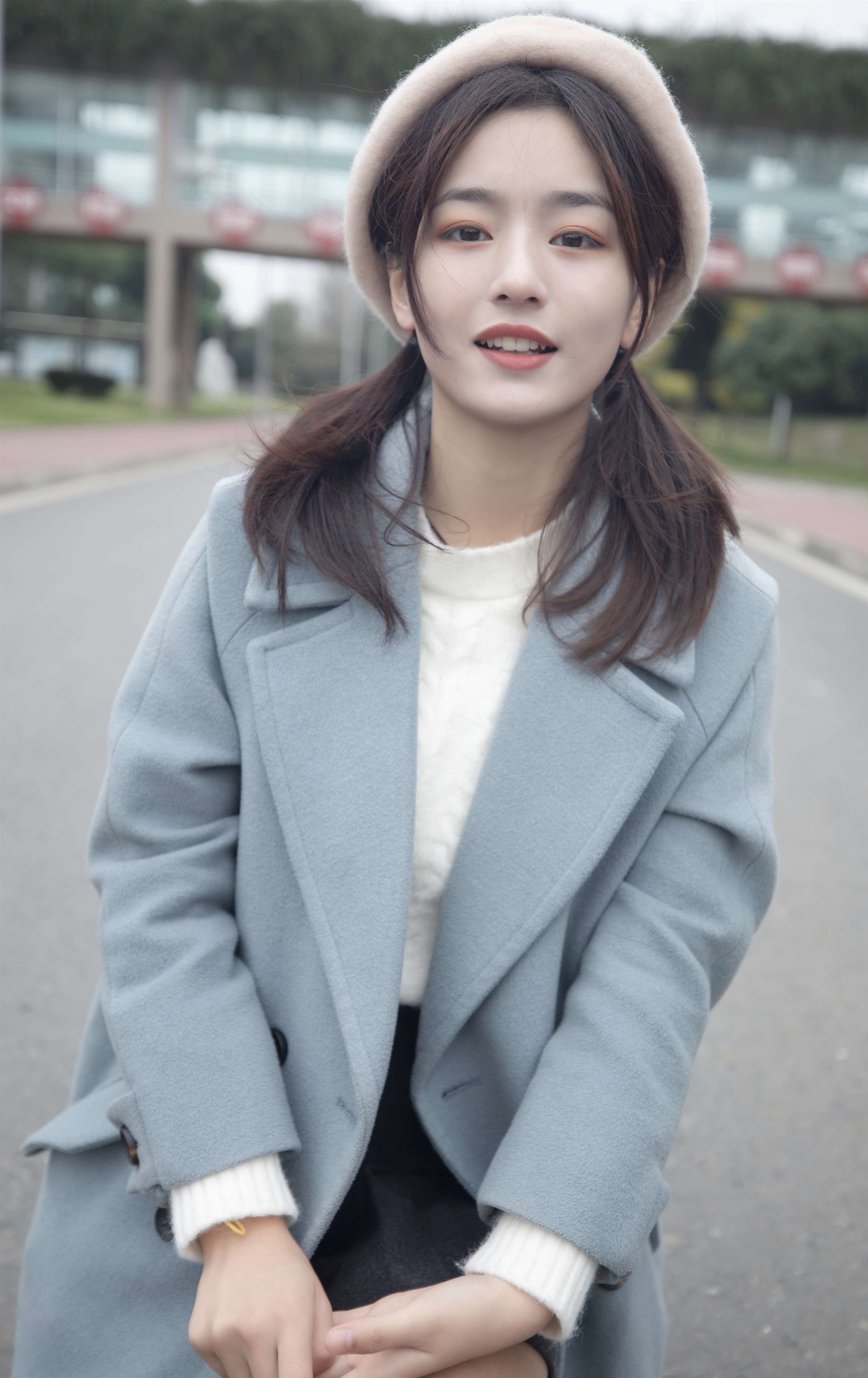 《毛毛鞋の丝足脚丫【套图+视频1个】》作品图