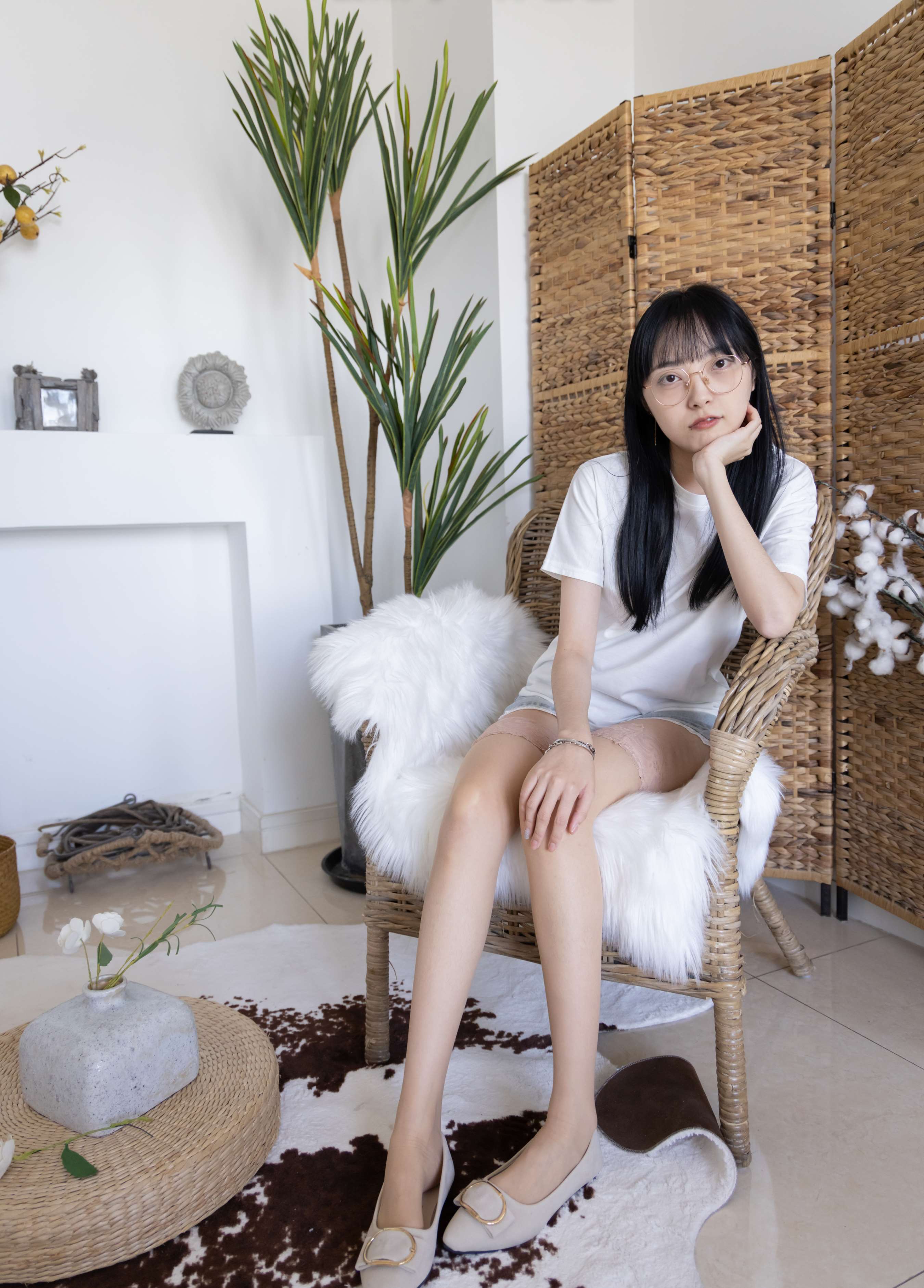 《稚予学姐平底鞋の过膝肉丝》作品图