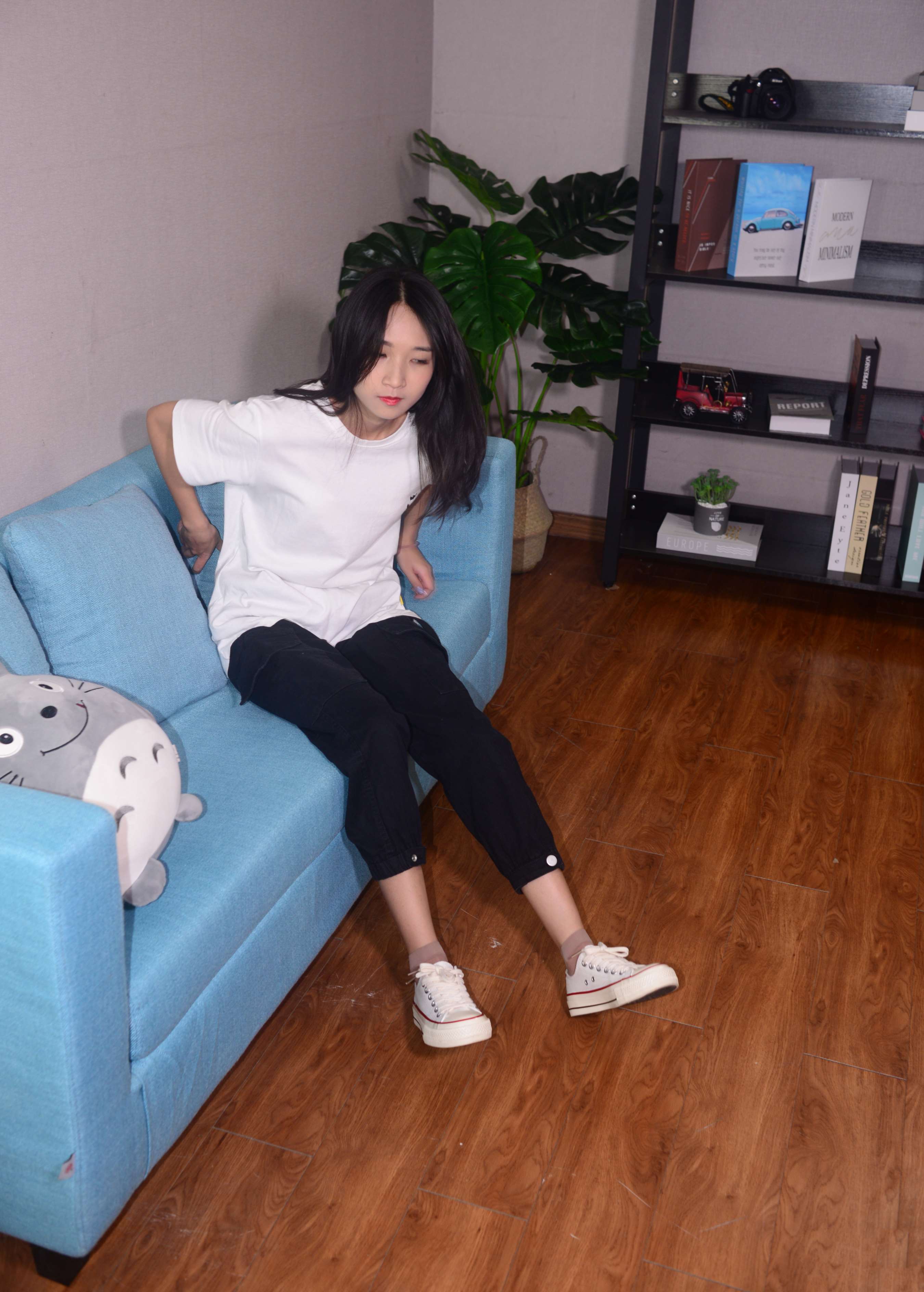 《绵绵学姐 草长莺飞》作品图